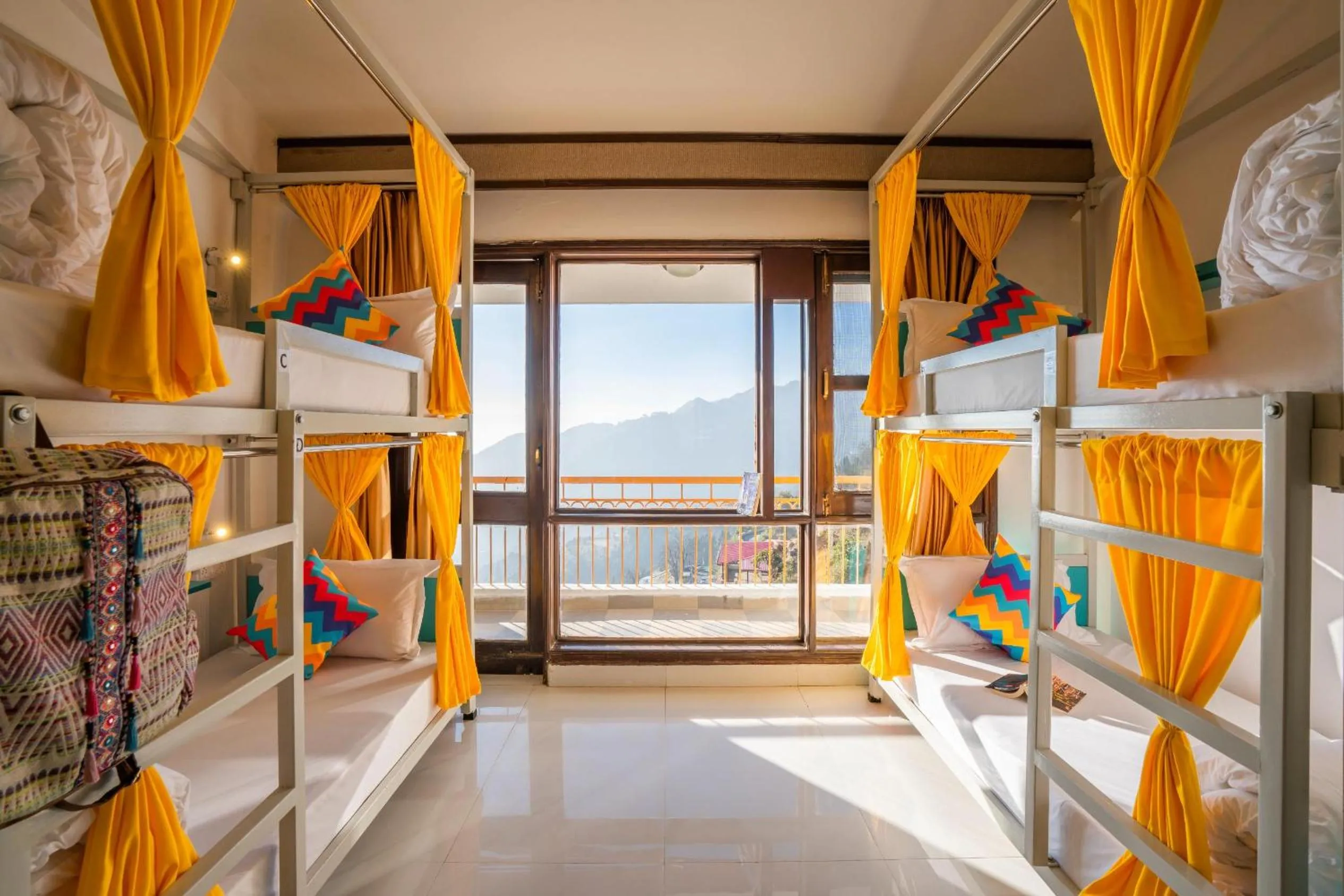 bunk bed, Bed in goSTOPS Mussoorie, Picture Palace