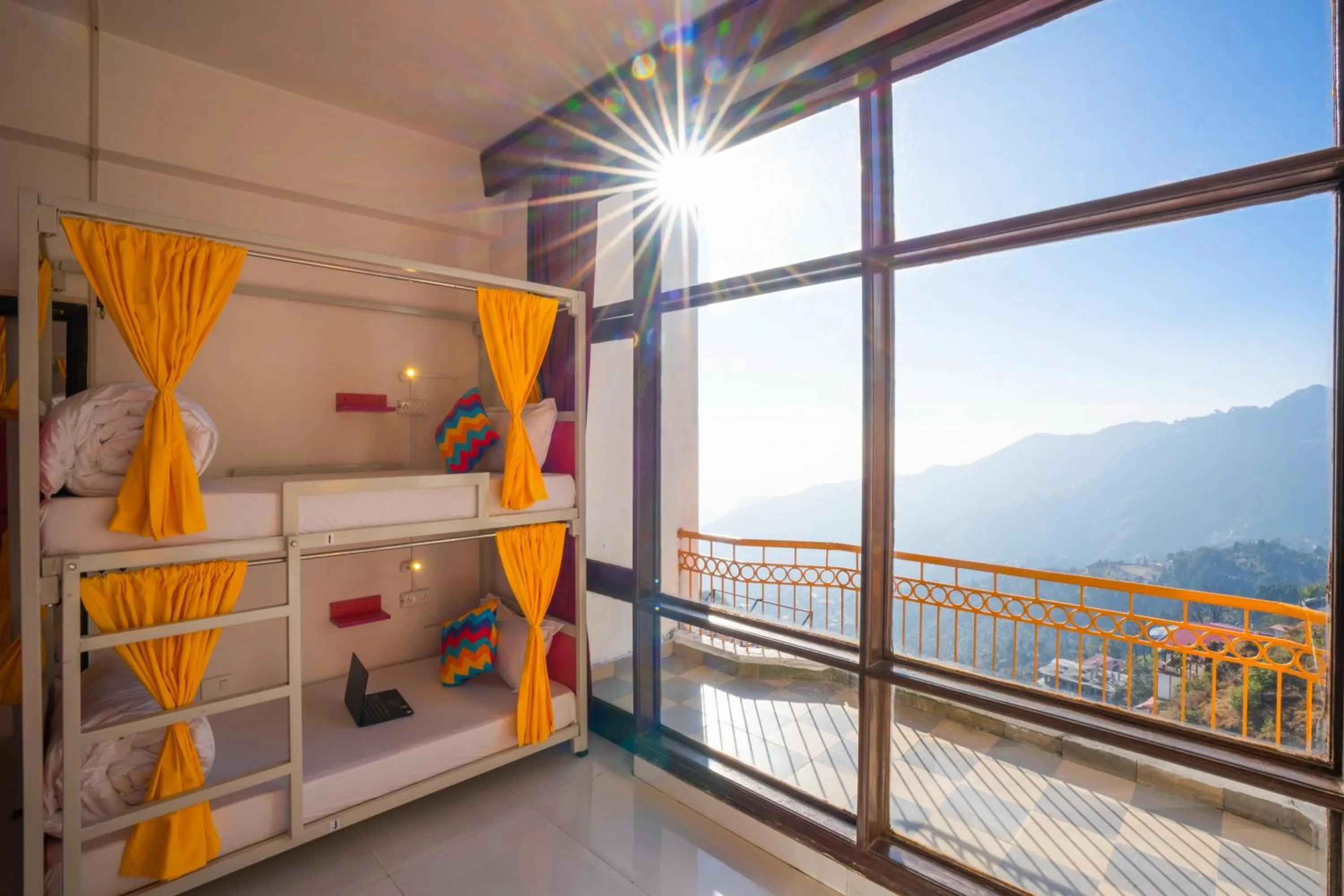 bunk bed, Bed in goSTOPS Mussoorie, Picture Palace