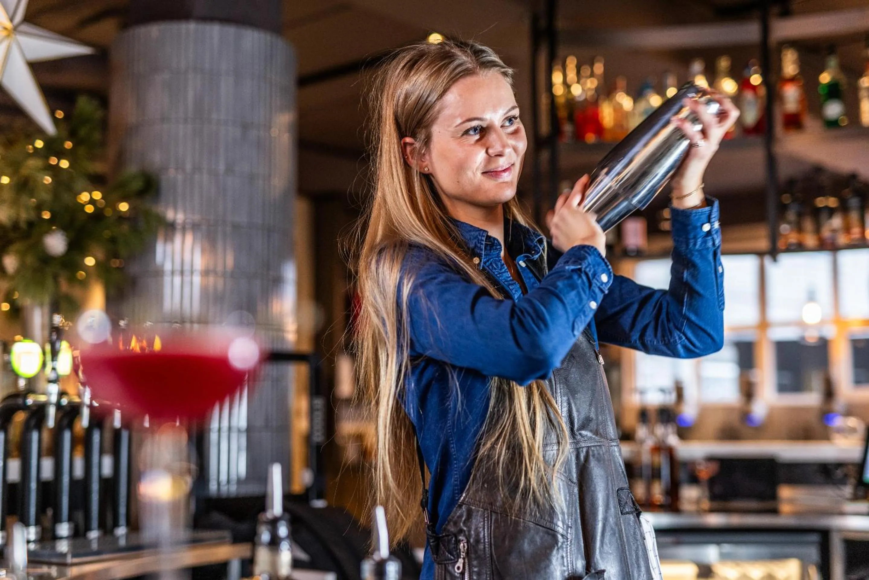 Lounge or bar in Pier 5 Hotel