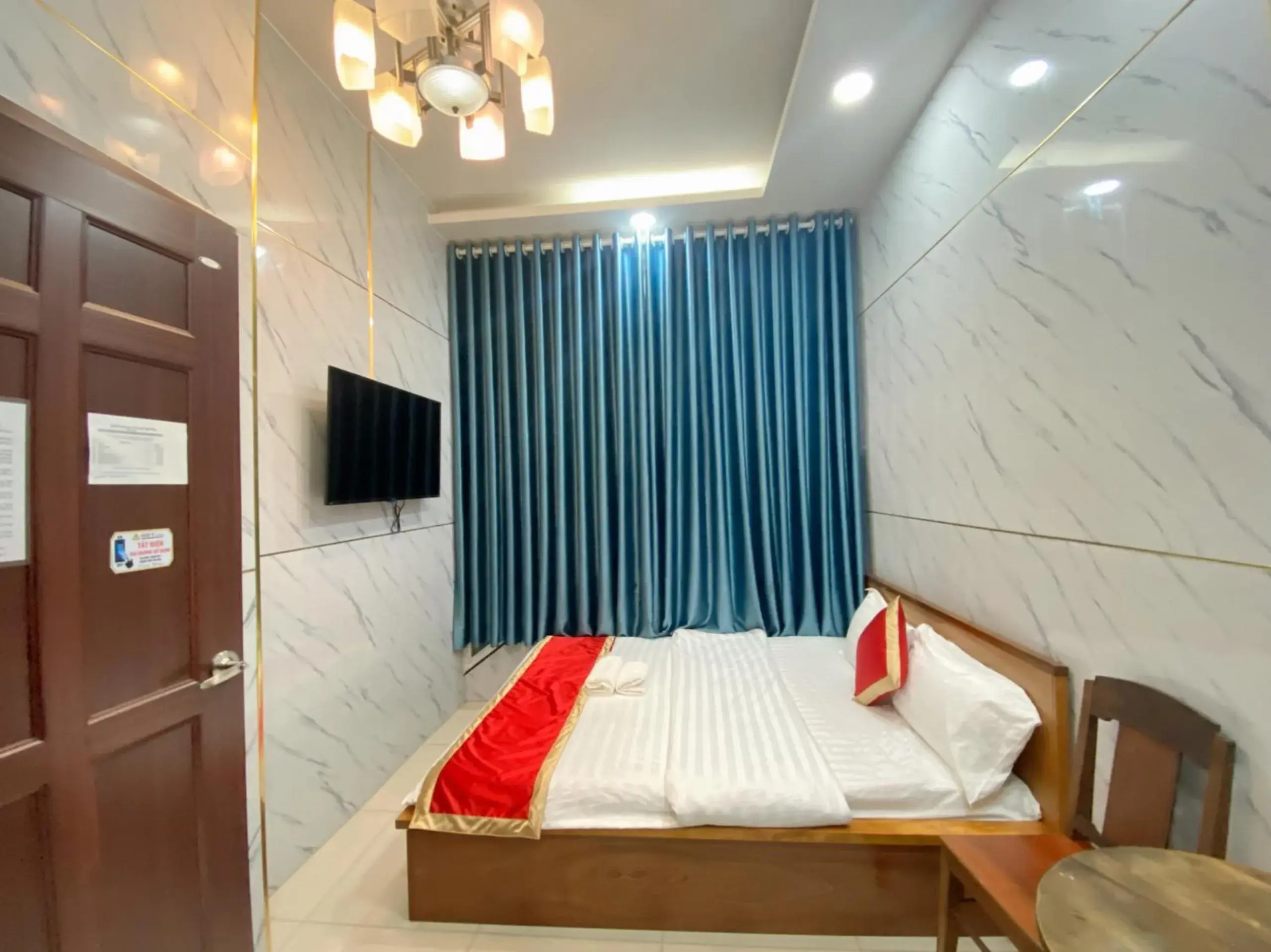 Standard Queen Room in Lucky hotel Standard Queen Room in Lucky hotel