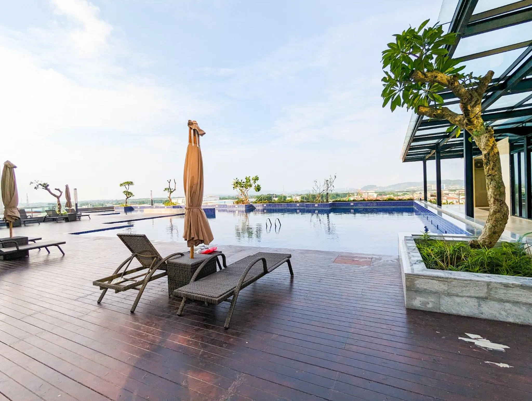 Lovina 3007 at Pollux Meisterstadt