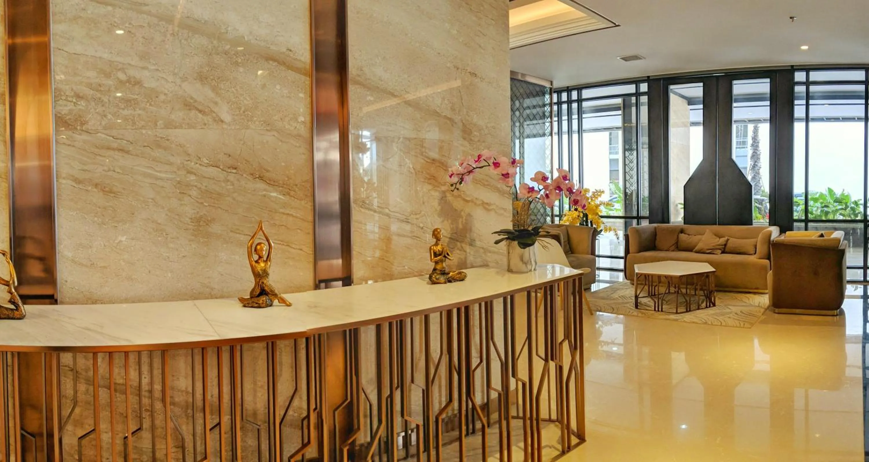 Lovina 3007 at Pollux Meisterstadt