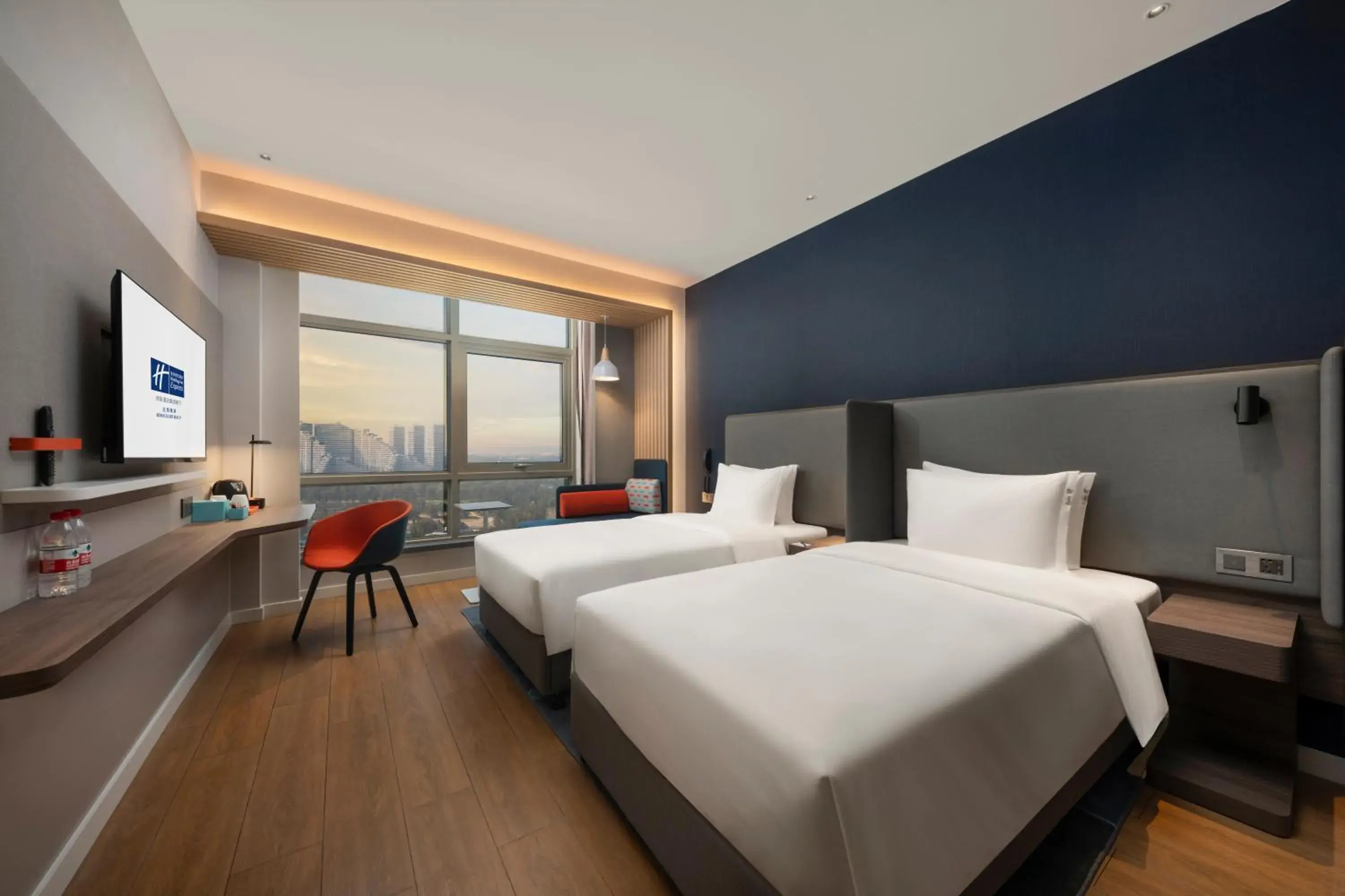 Standard Twin Room in Holiday Inn Express Beihai Silver Beach by IHG Standard Twin Room in Holiday Inn Express Beihai Silver Beach by IHG