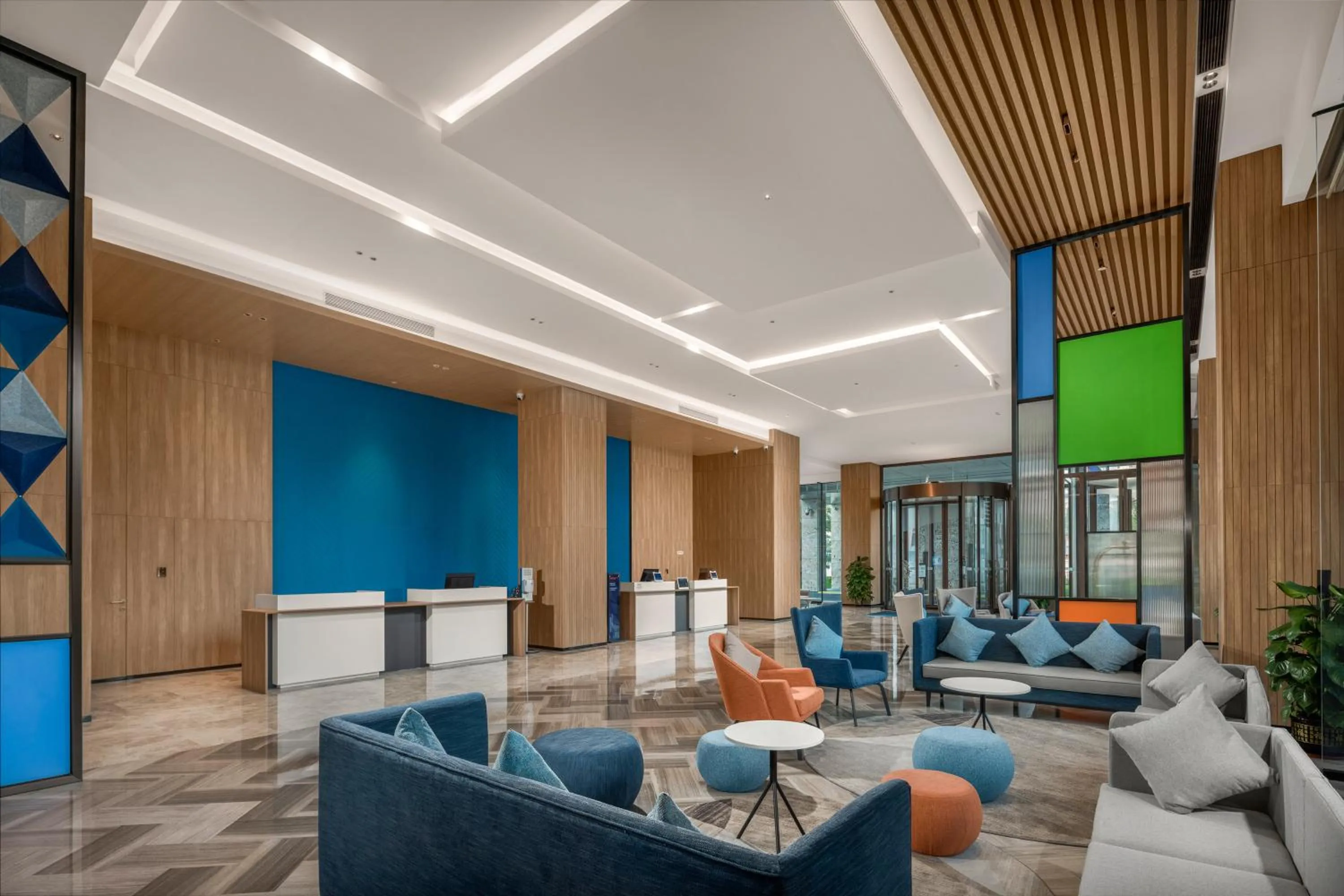 Lobby or reception in Holiday Inn Express Beihai Silver Beach by IHG