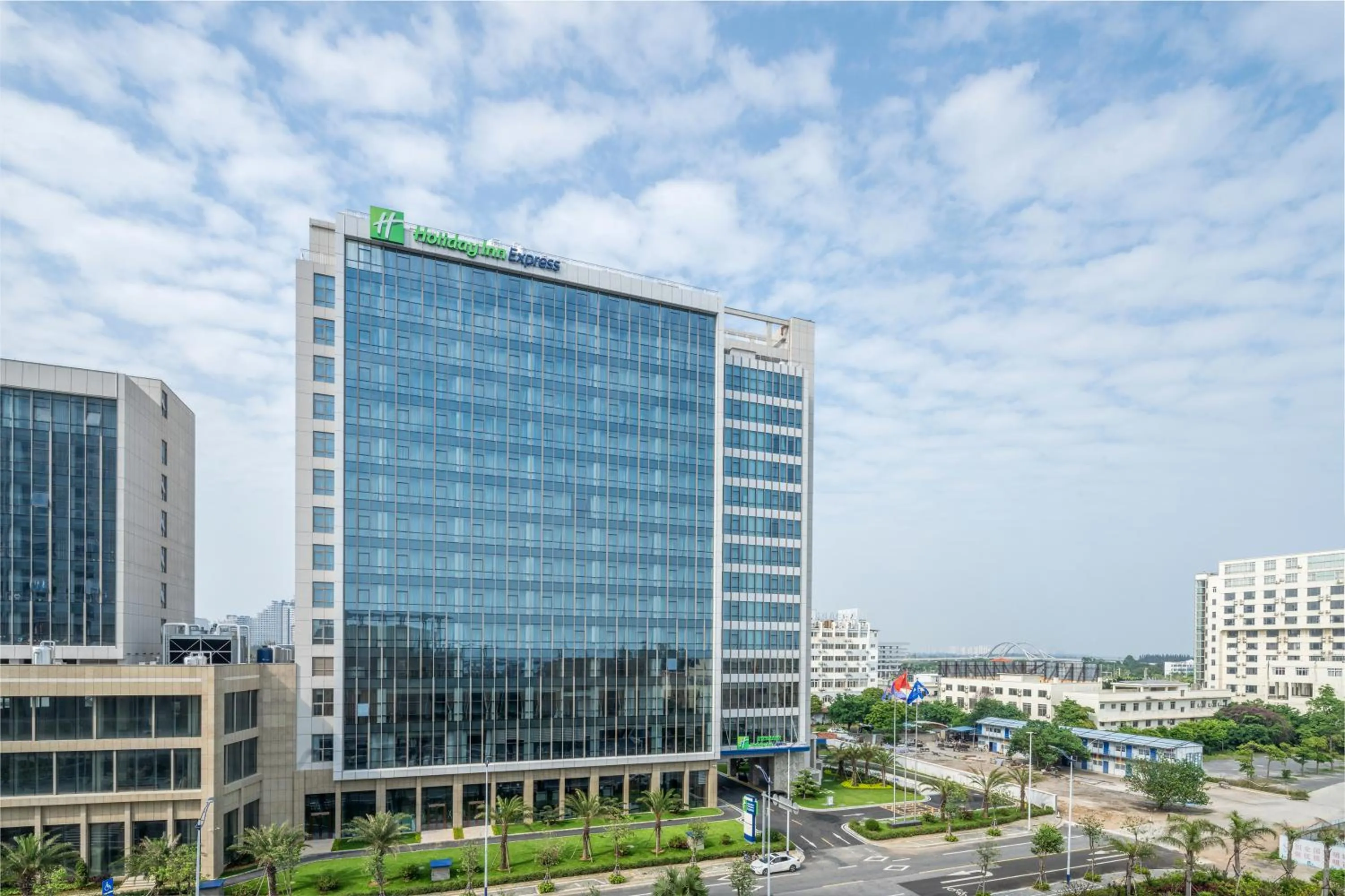 Off site in Holiday Inn Express Beihai Silver Beach by IHG