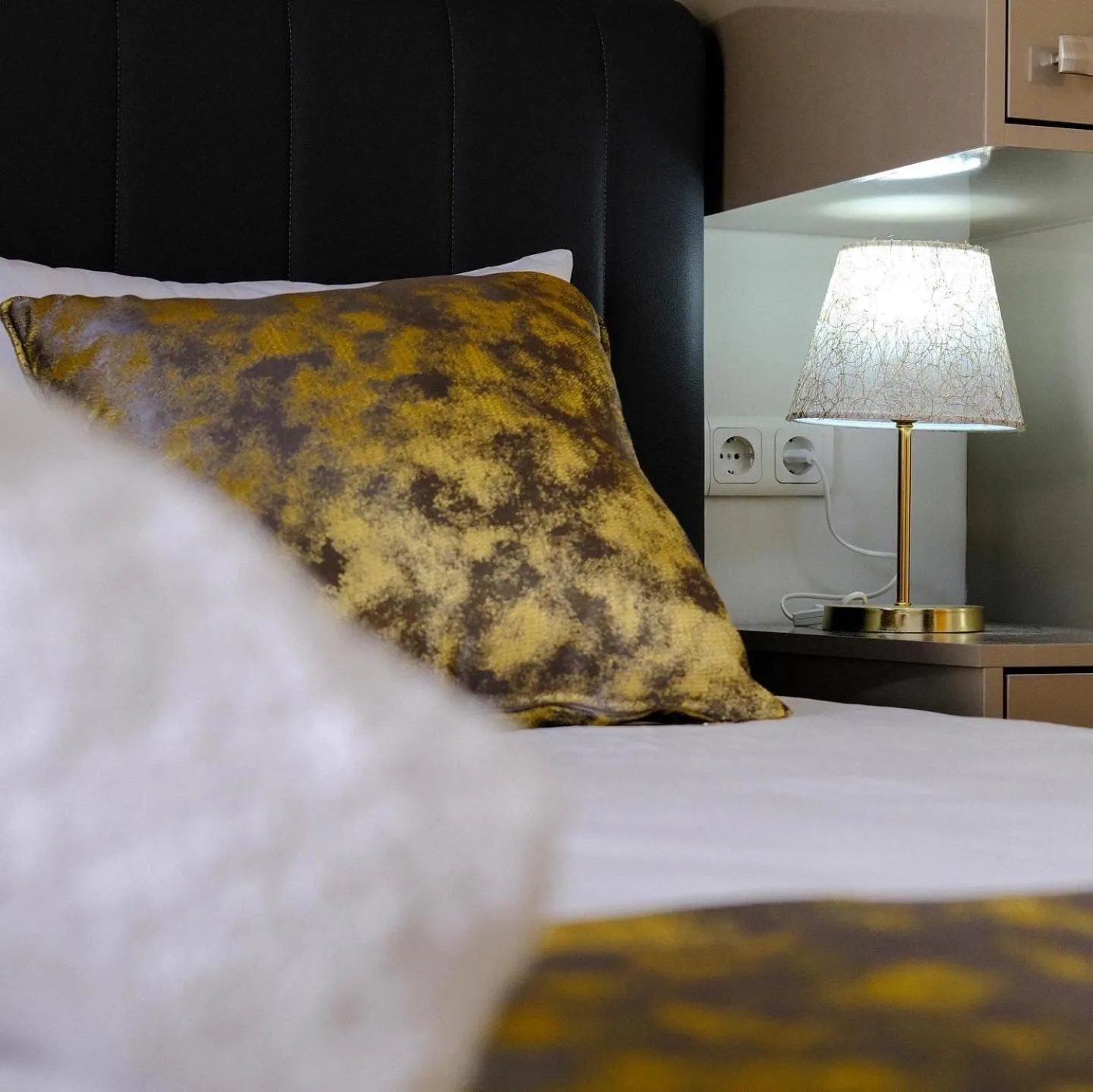 Bed in Ozgur City Residence