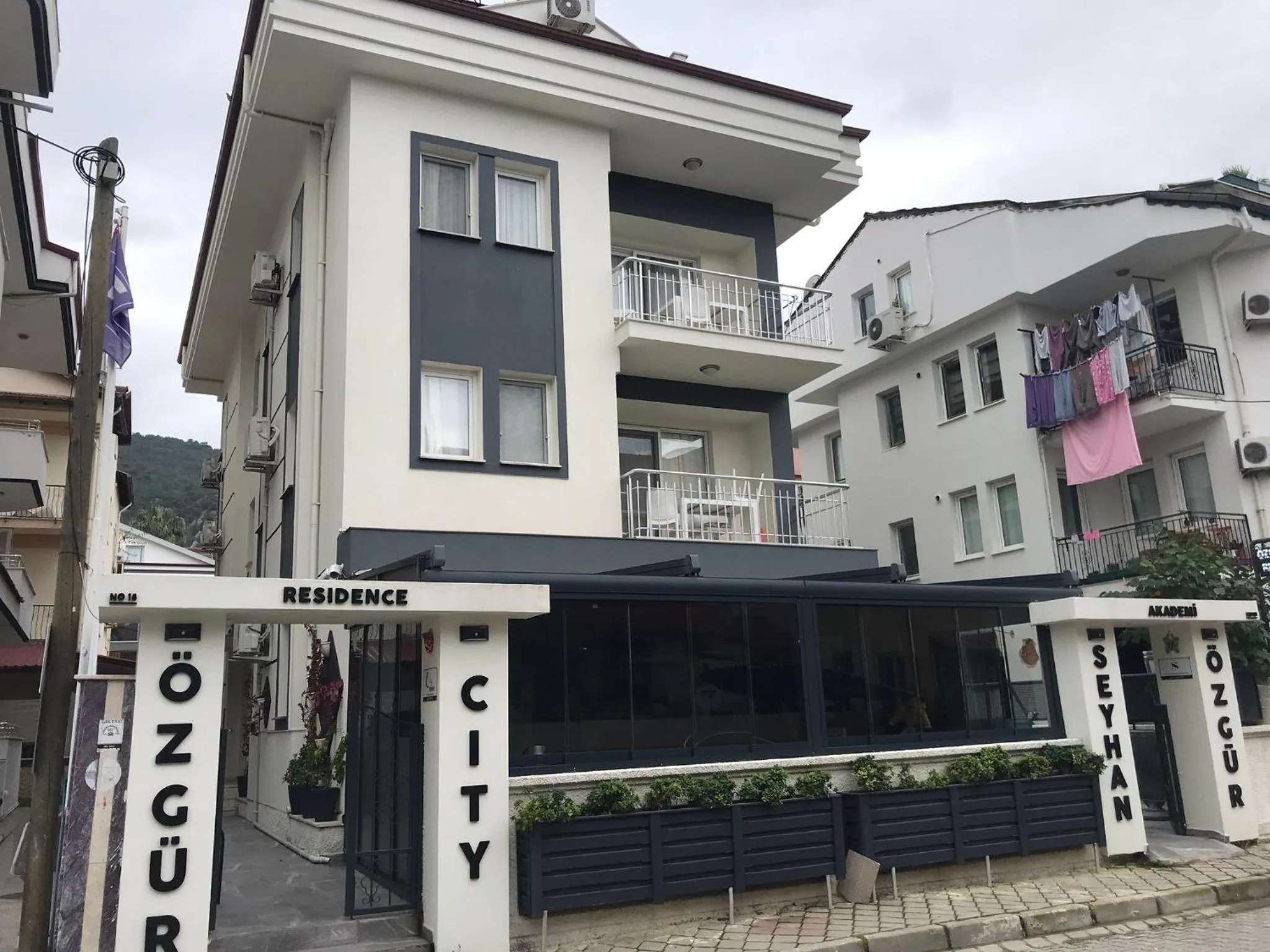 Property building in Ozgur City Residence