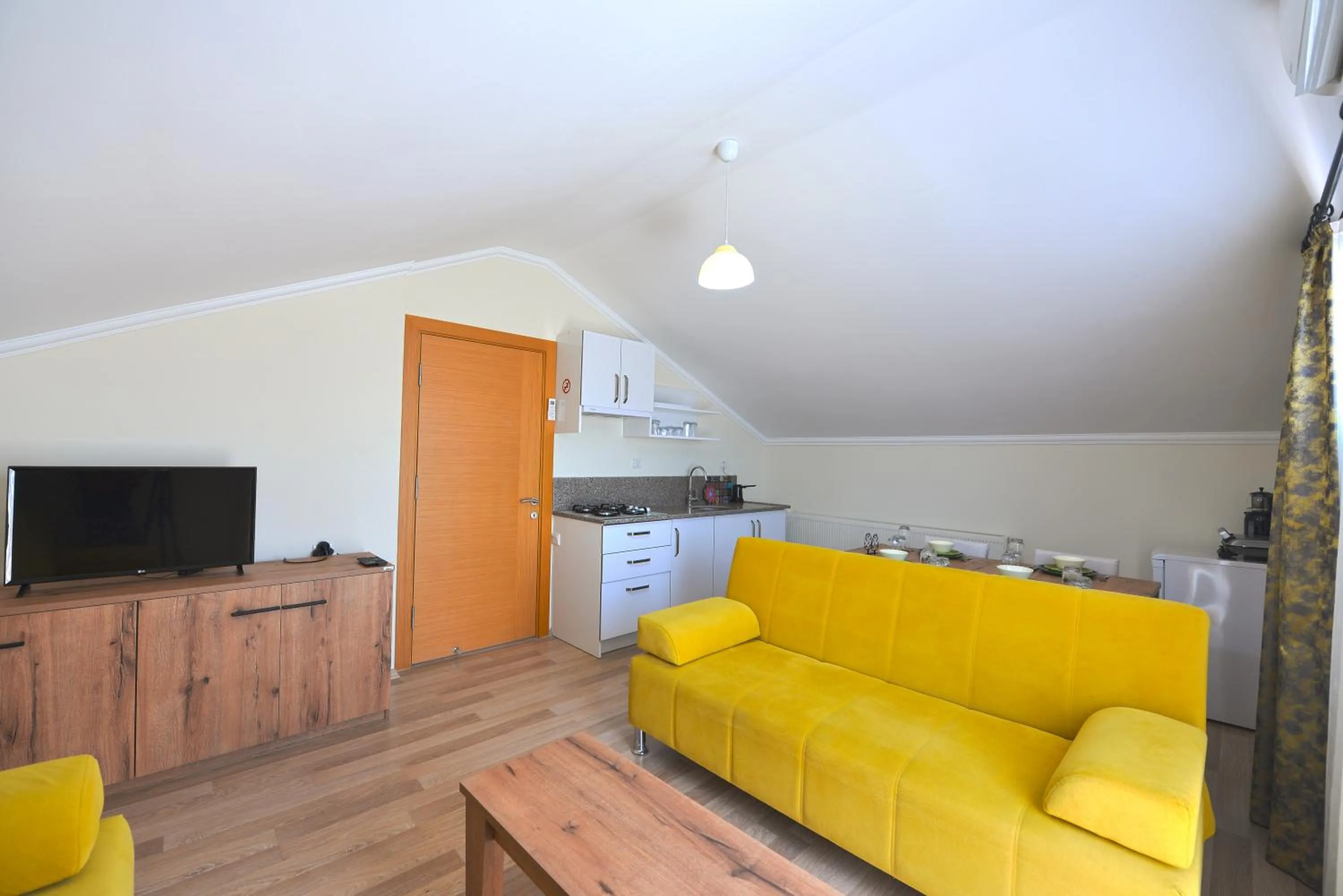 TV and multimedia in Ozgur City Residence