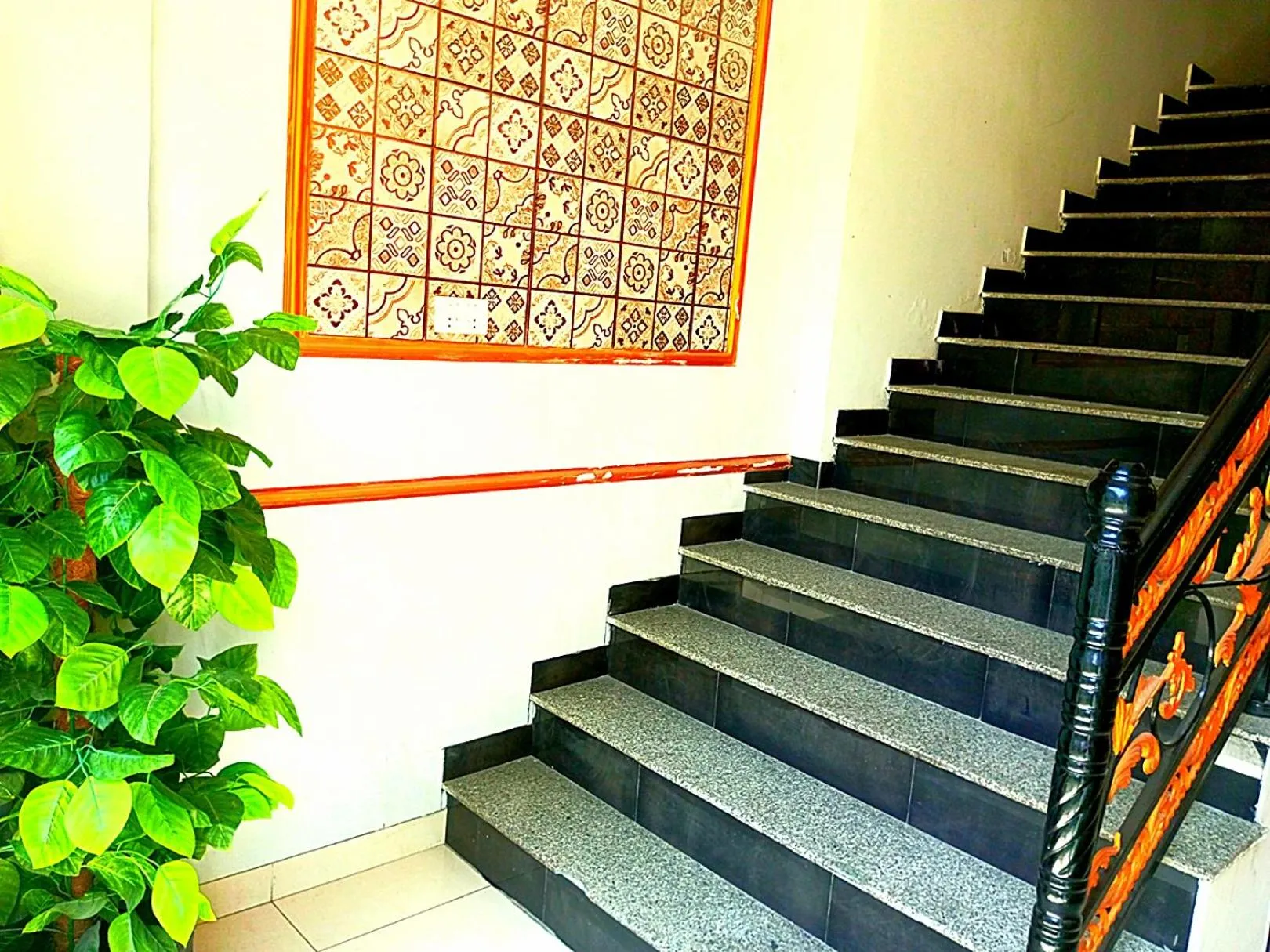 Decorative detail in Golden One Hotel