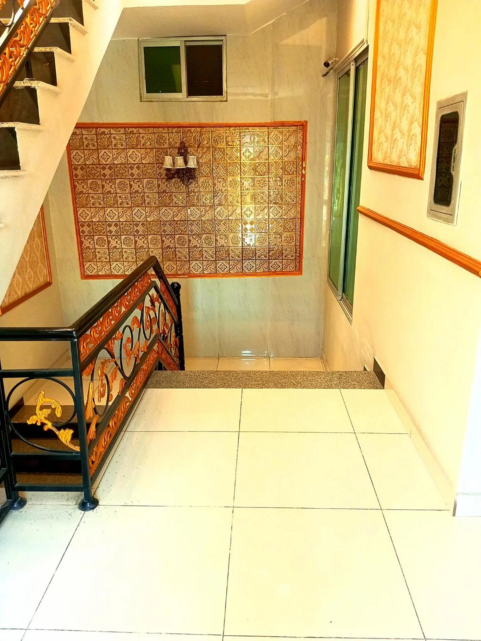 Decorative detail in Golden One Hotel