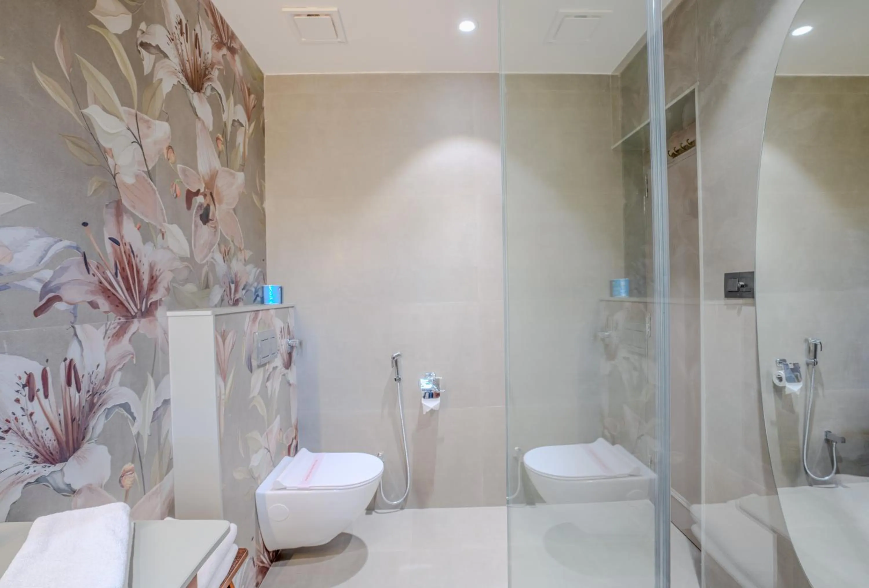 Toilet in Girisadan - A City Centre Boutique Hotel