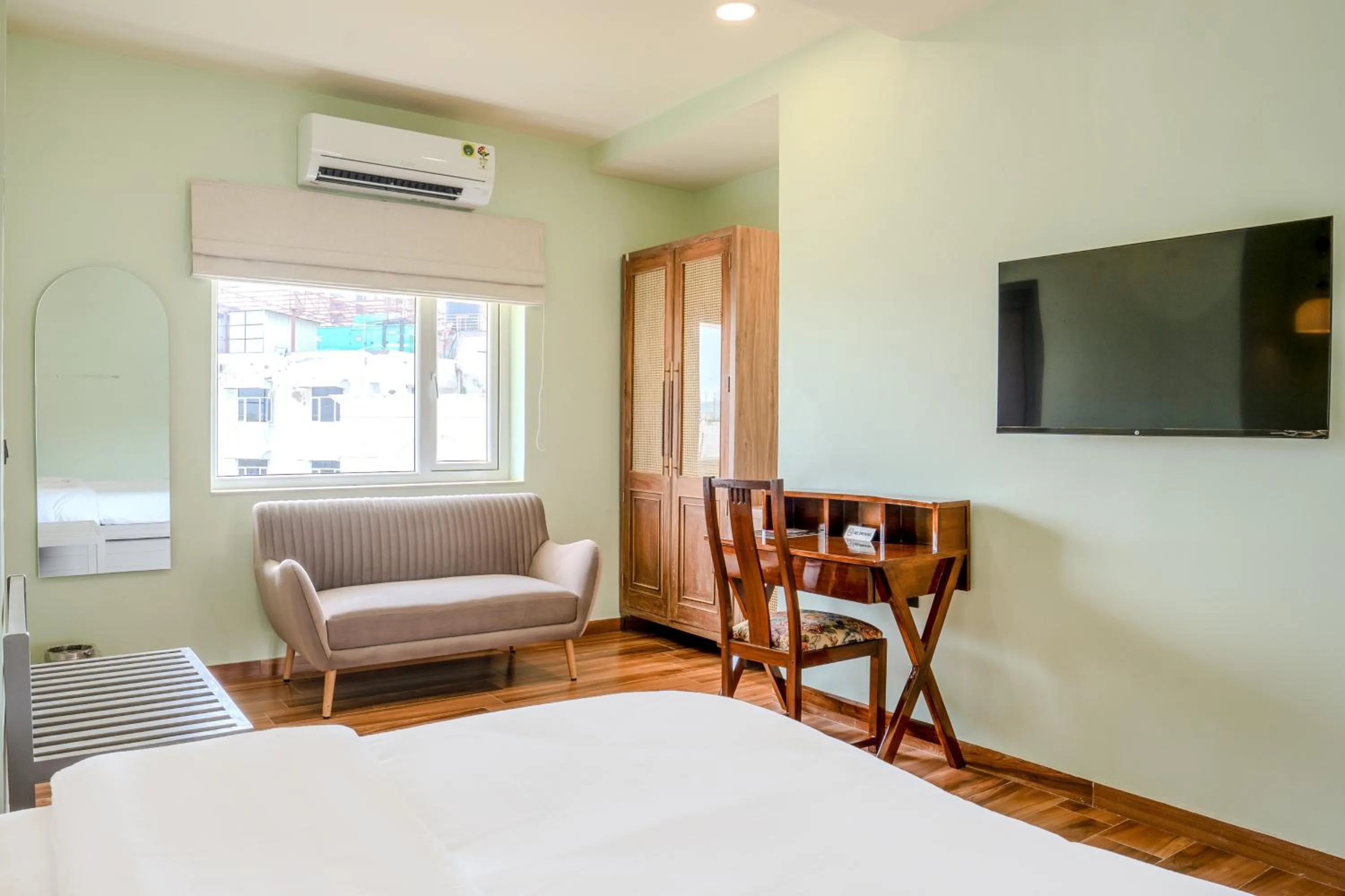 Bedroom, Bed in Girisadan - A City Centre Boutique Hotel