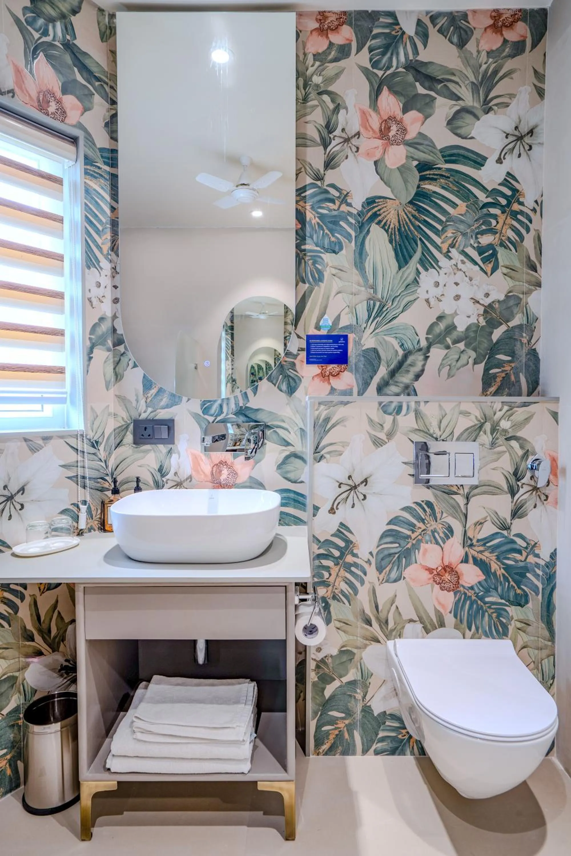 Toilet in Girisadan - A City Centre Boutique Hotel