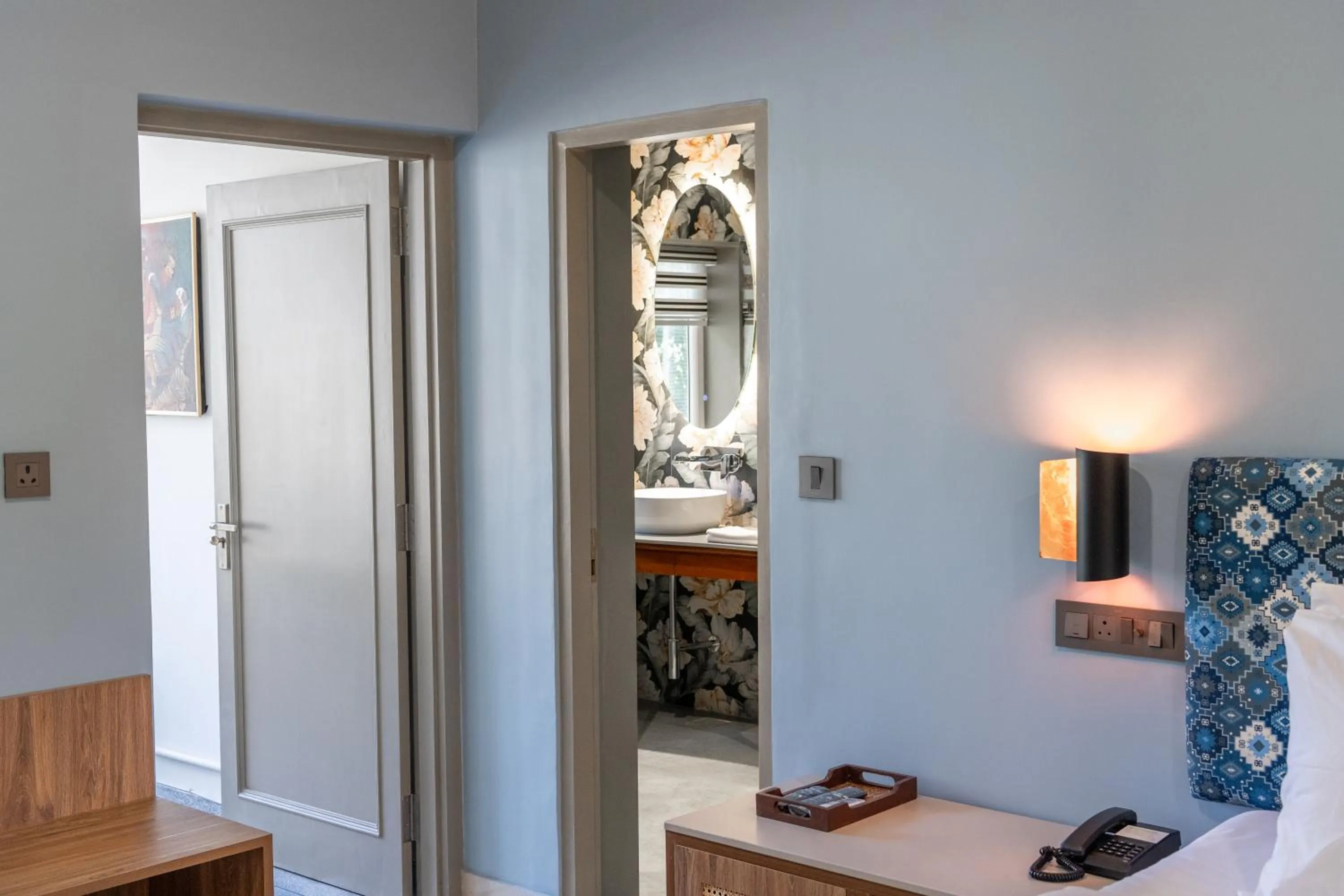 Bed in Girisadan - A City Centre Boutique Hotel