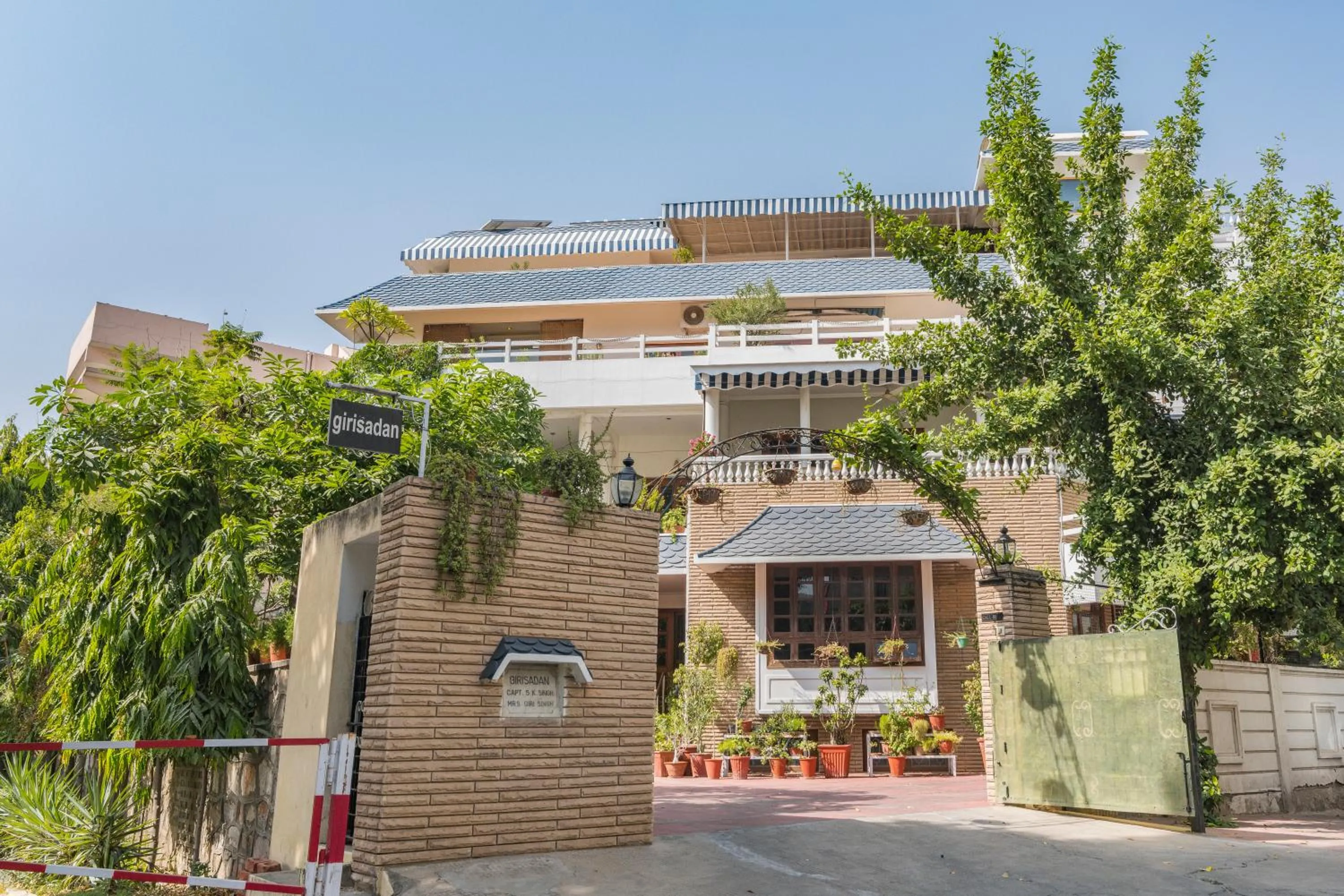 Property building in Girisadan - A City Centre Boutique Hotel