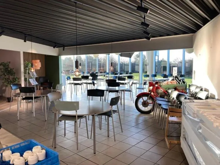 Restaurant/places to eat in Motel Trafikcenter Sæby