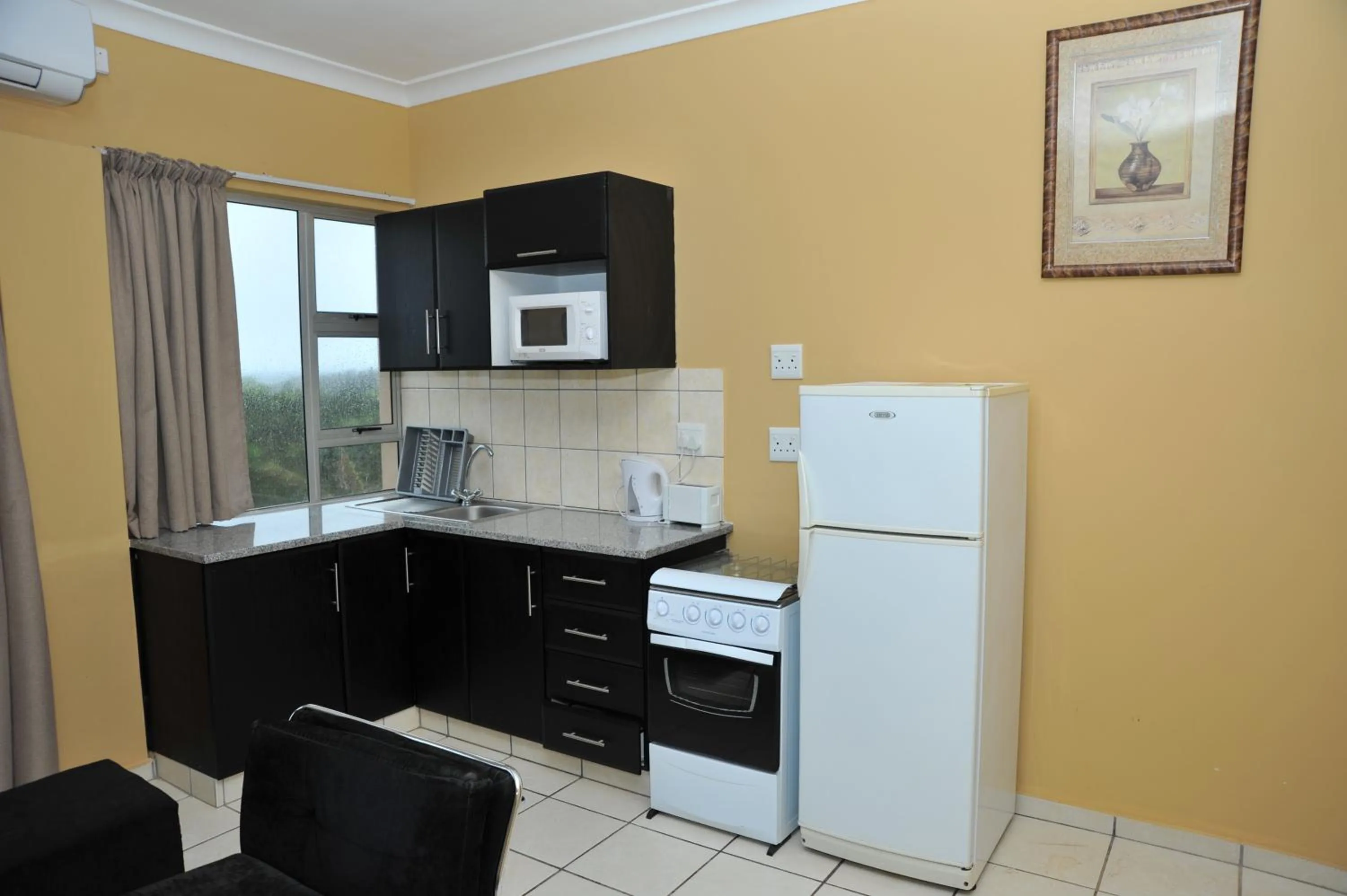 Kitchen or kitchenette in The Norwegian Lodge
