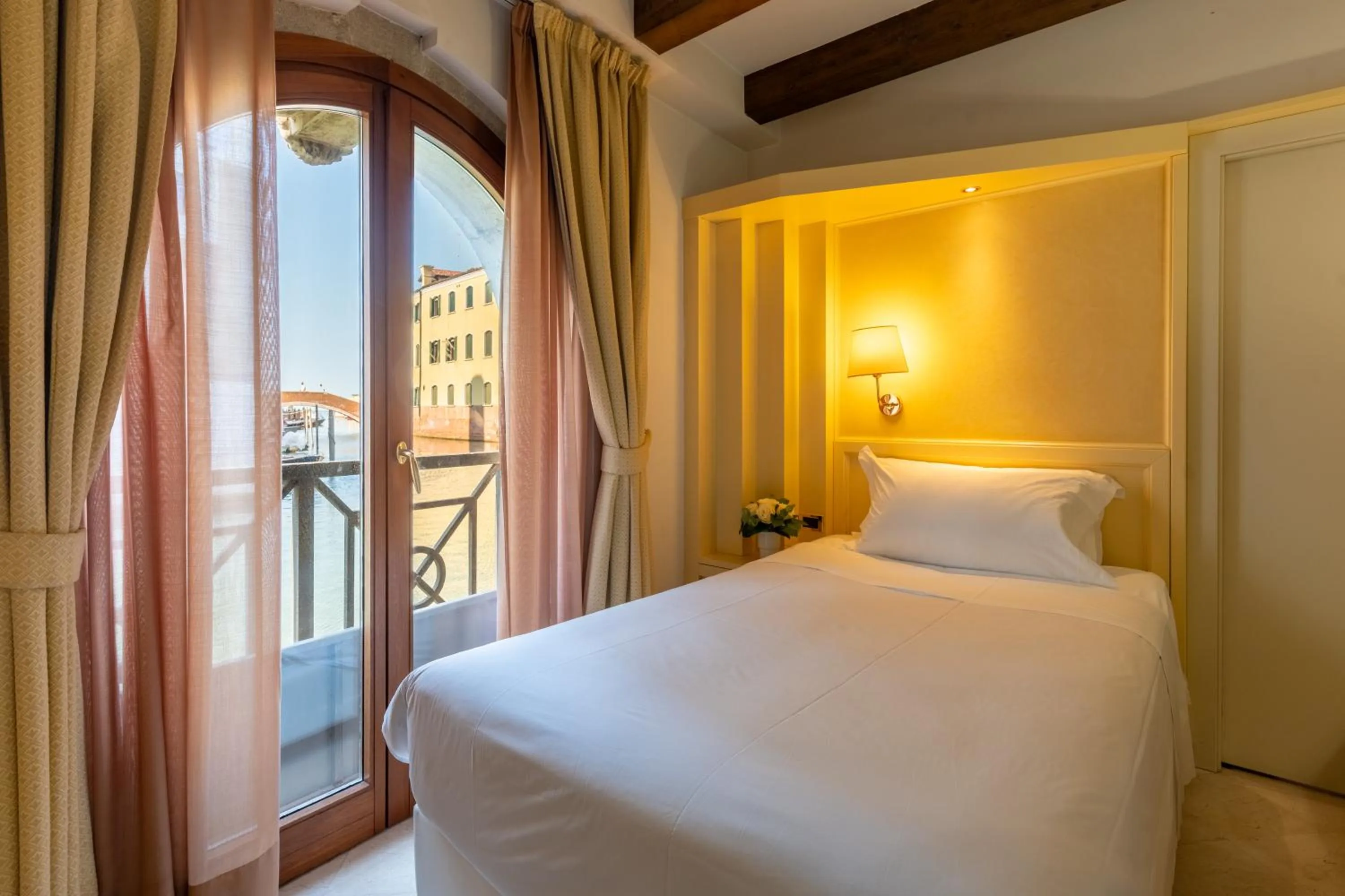 Bedroom, Bed in Hotel Giudecca Venezia