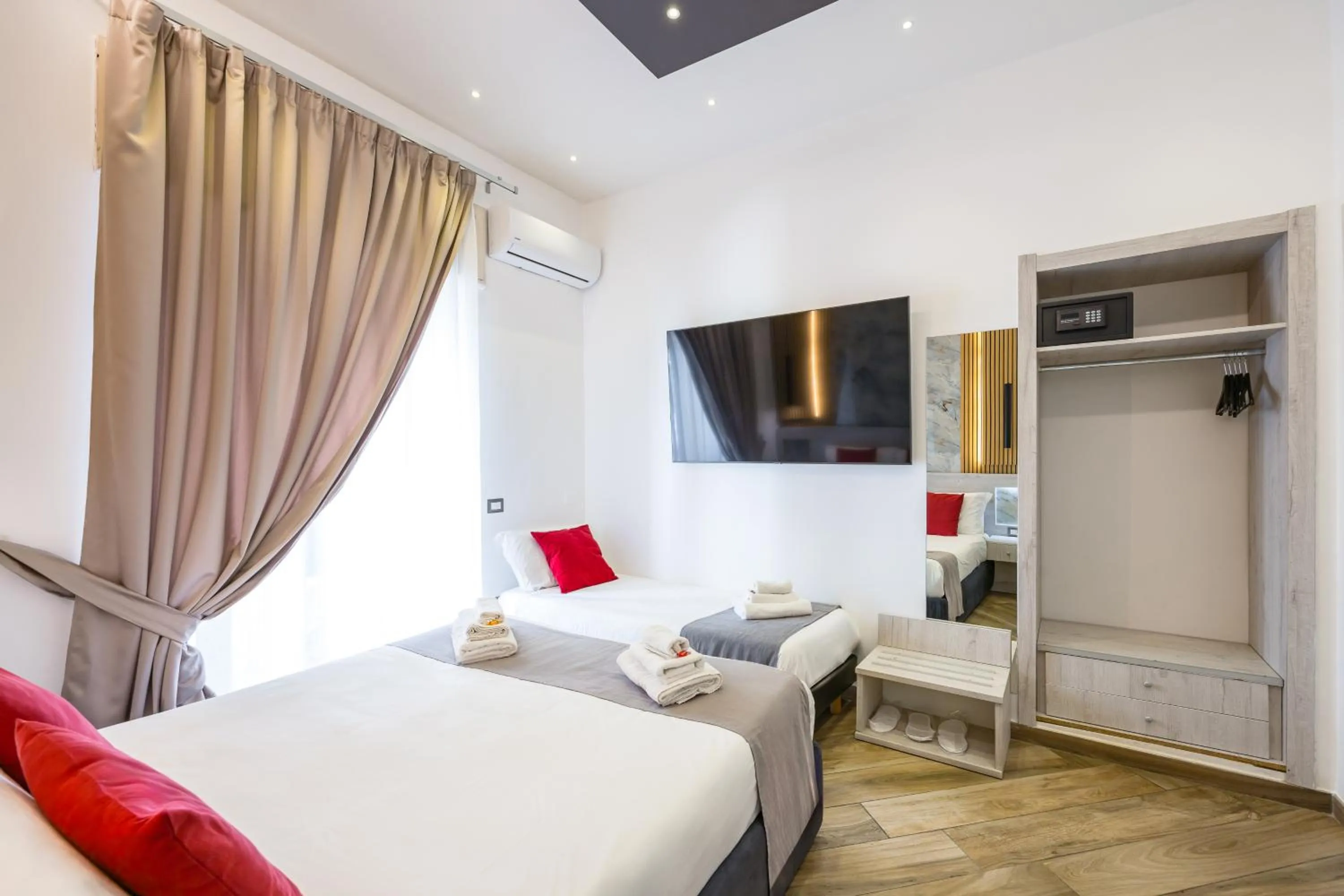 Bed in Hotel Bella Napoli