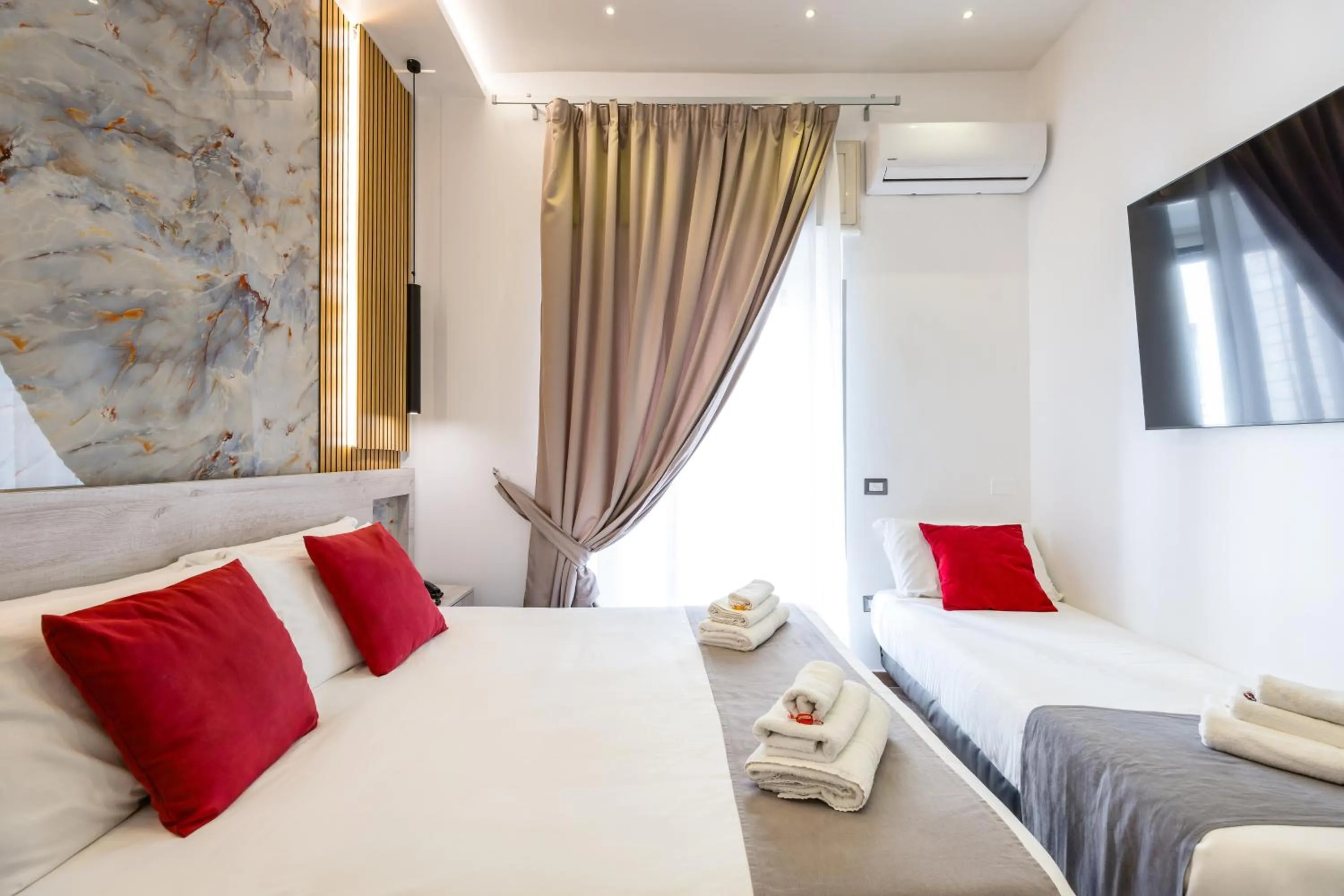 Bed in Hotel Bella Napoli