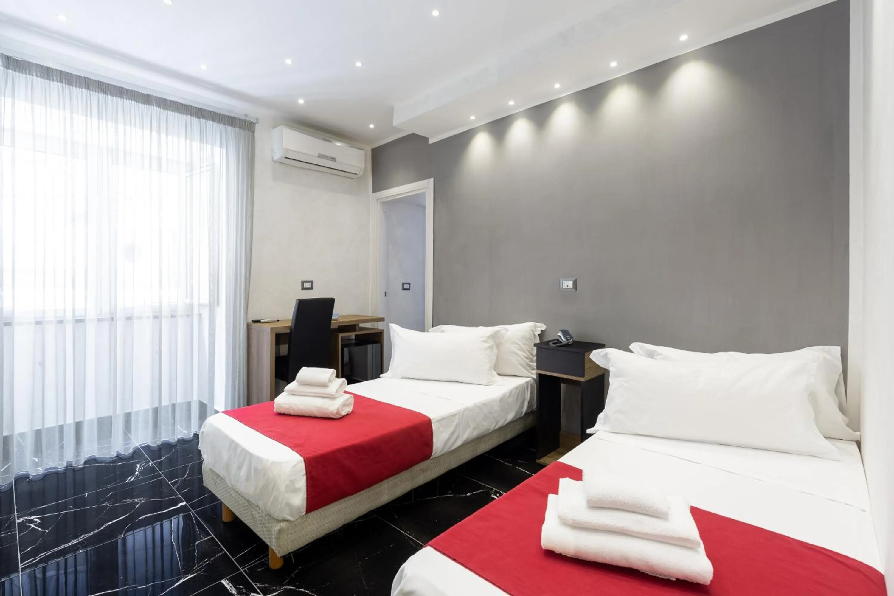 Bed in Hotel Bella Napoli