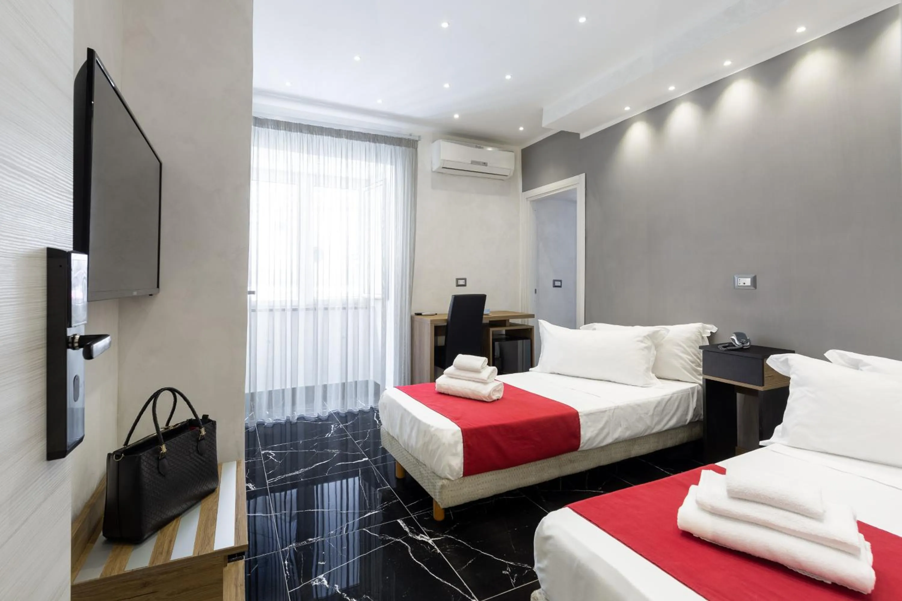 Bed in Hotel Bella Napoli