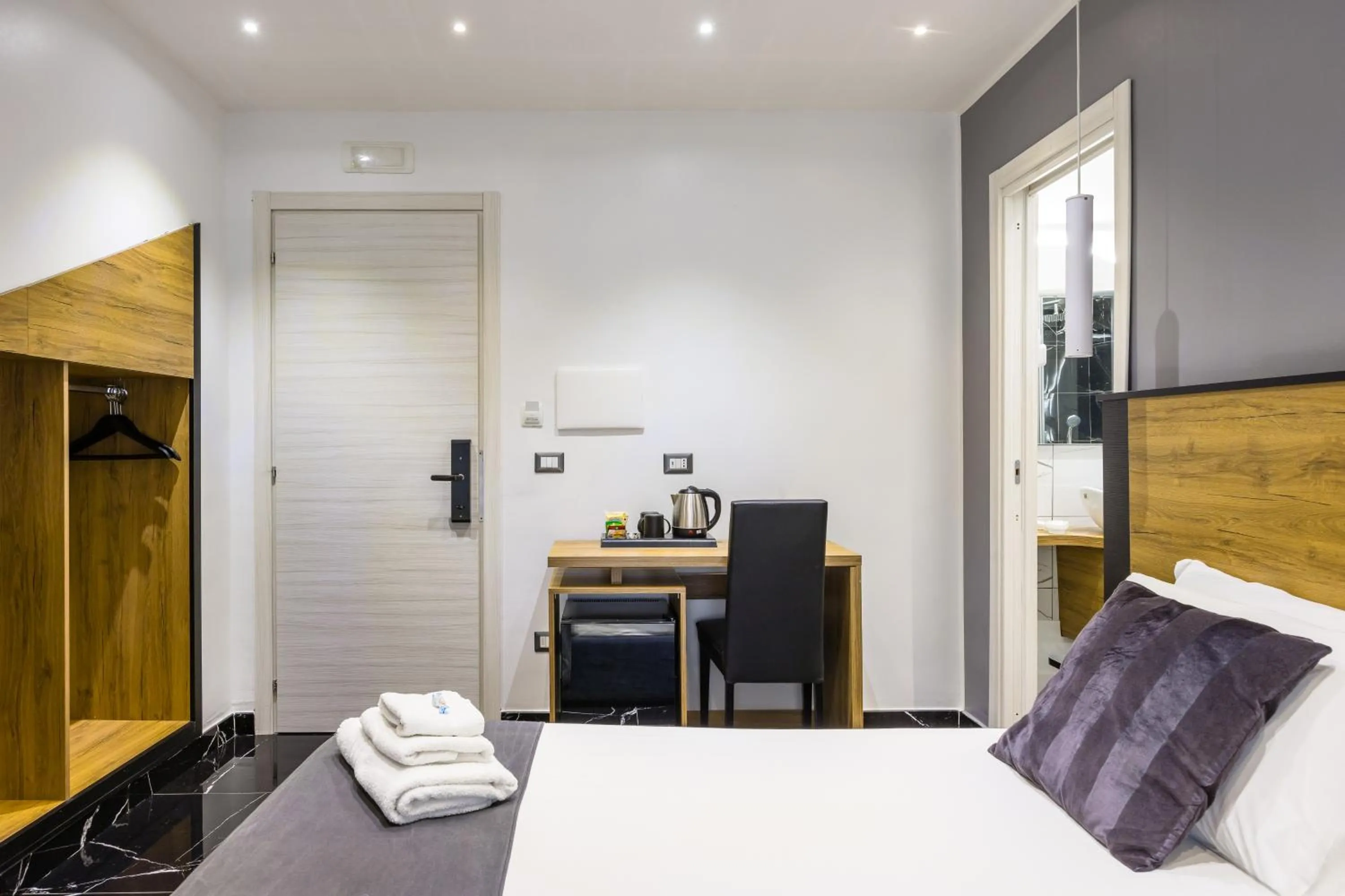 Bed in Hotel Bella Napoli