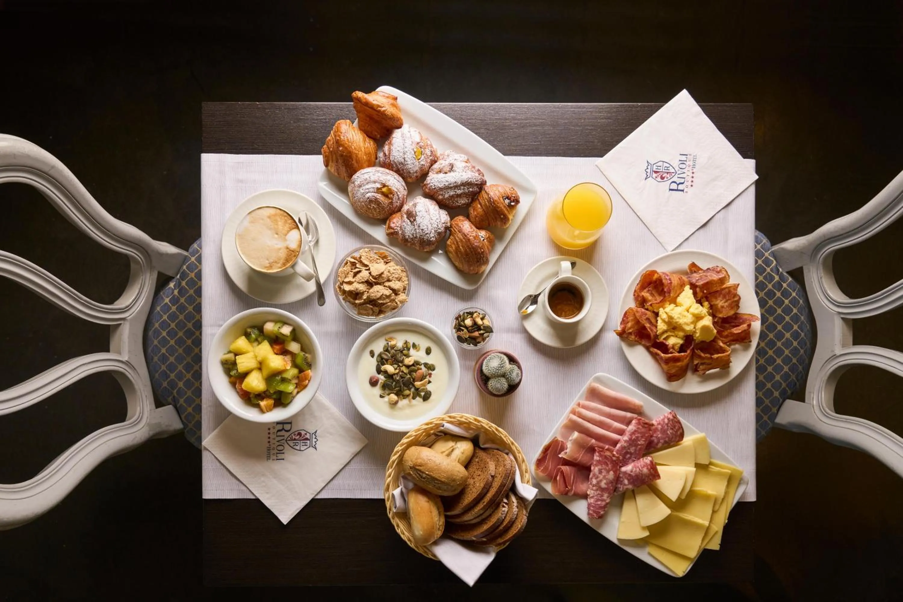 Restaurant/places to eat in Rivoli Boutique Hotel