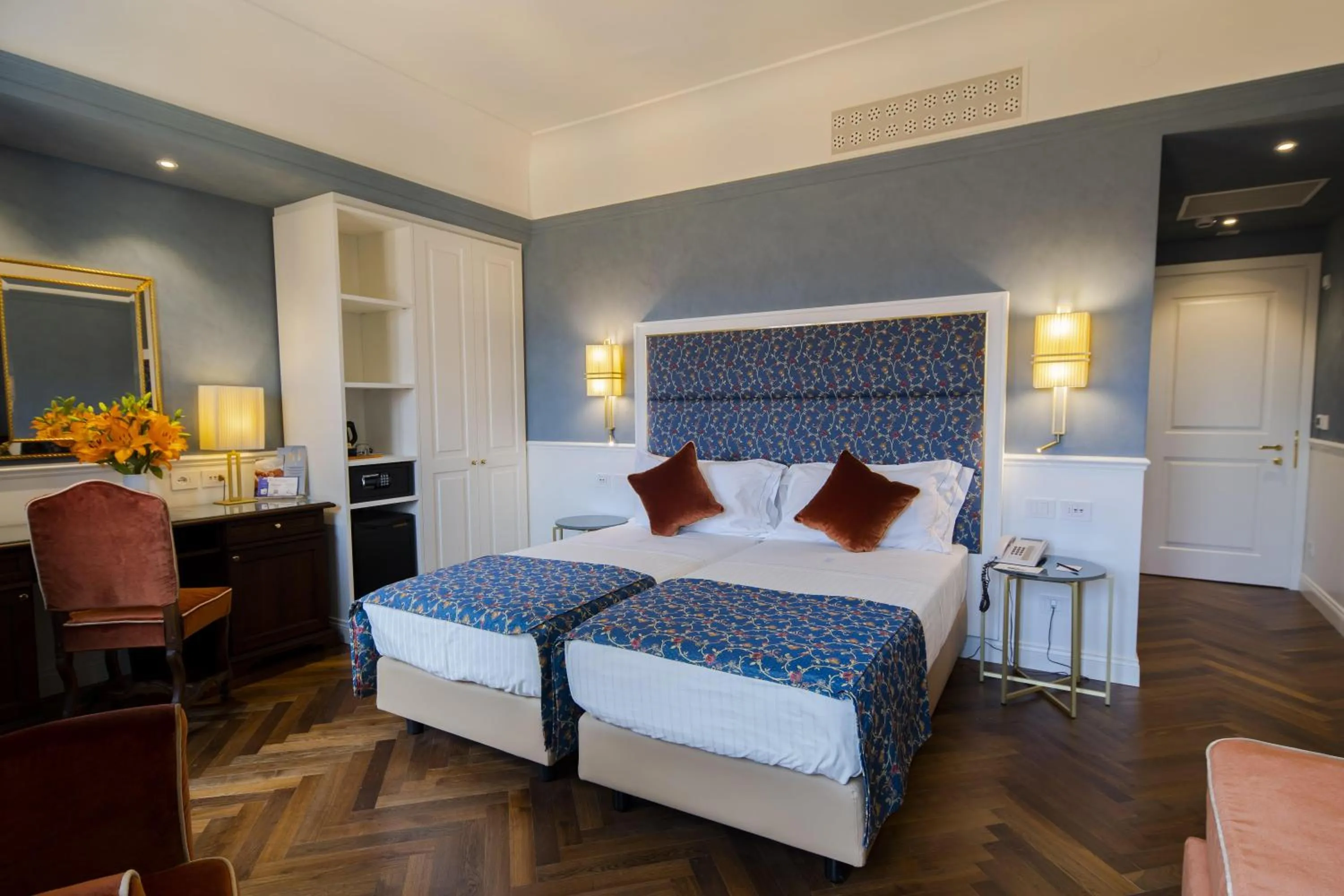 Photo of the whole room, Bed in Rivoli Boutique Hotel