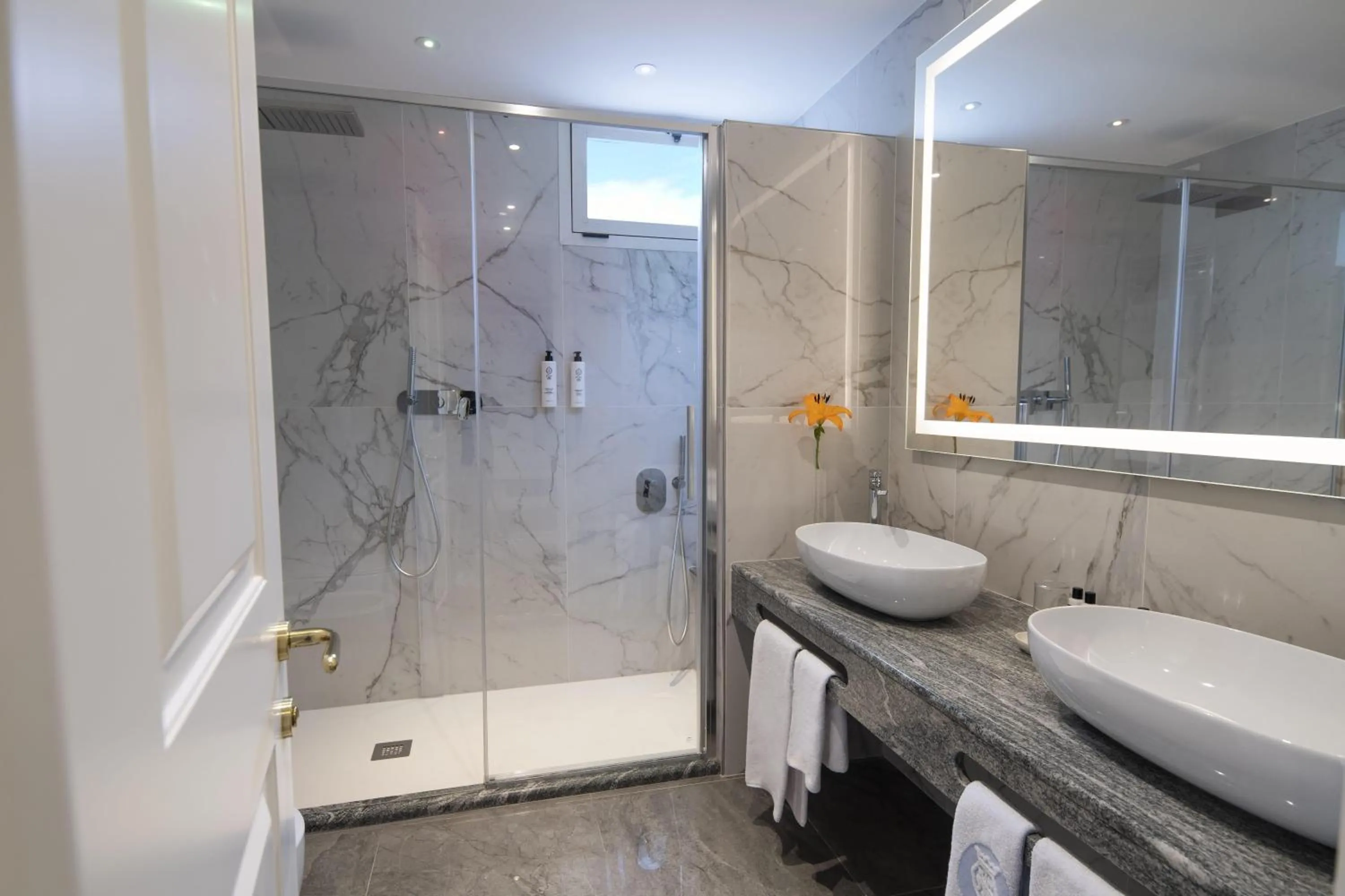 Shower in Rivoli Boutique Hotel