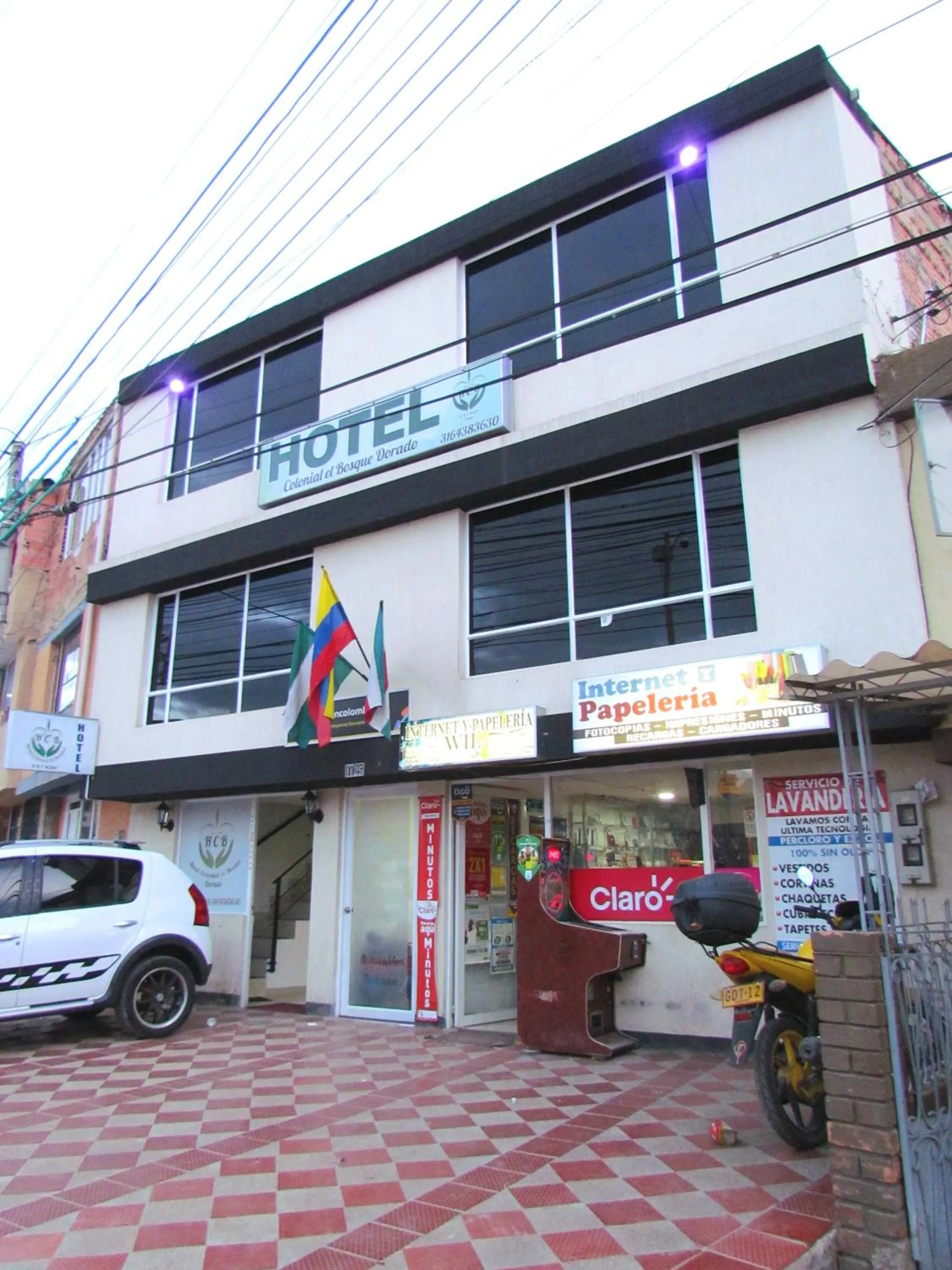 Facade/entrance, Property Building in Hotel Colonial El Bosque Dorado