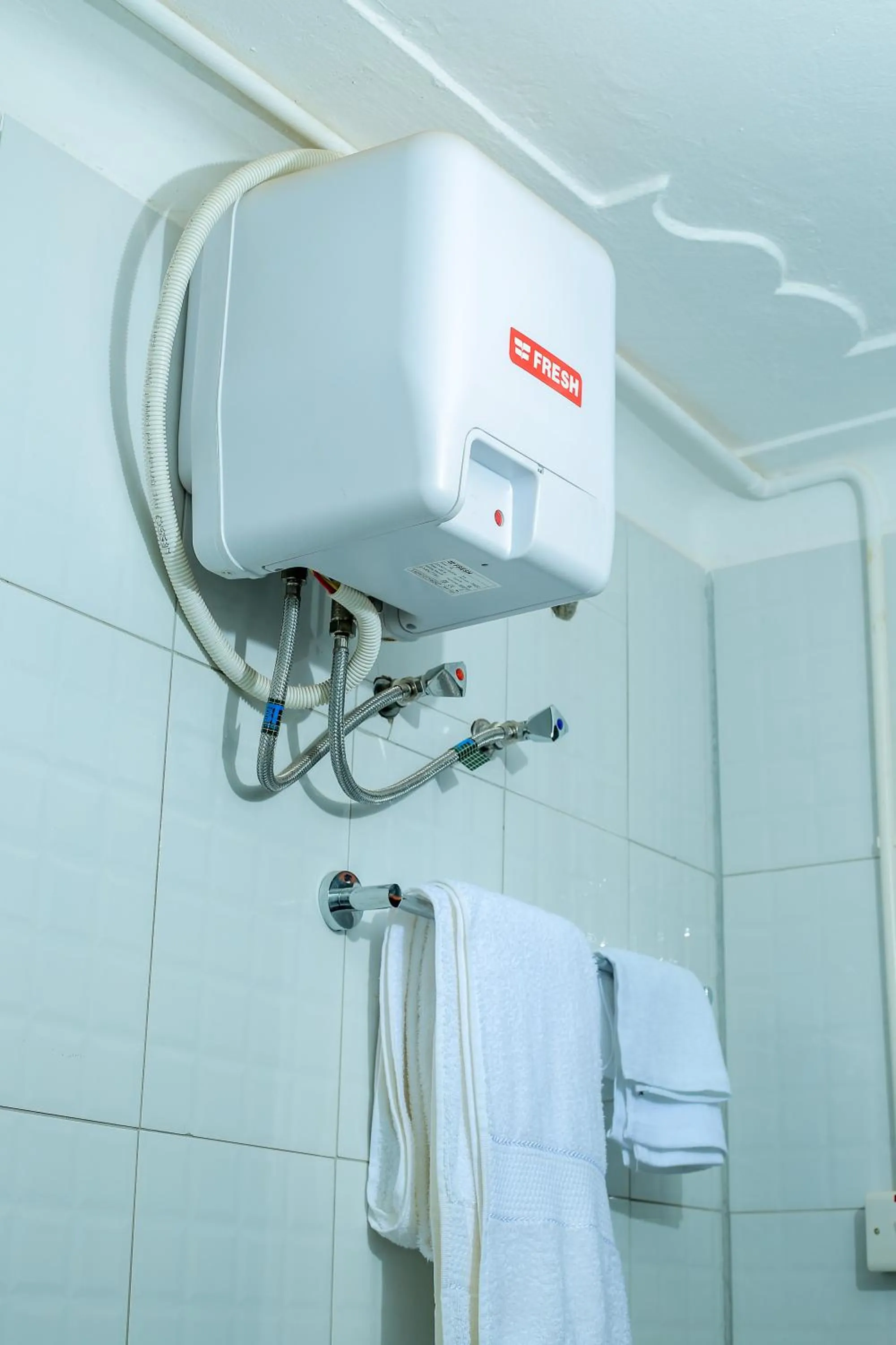 Bathroom in Triple Tee Gardens & Accomodation