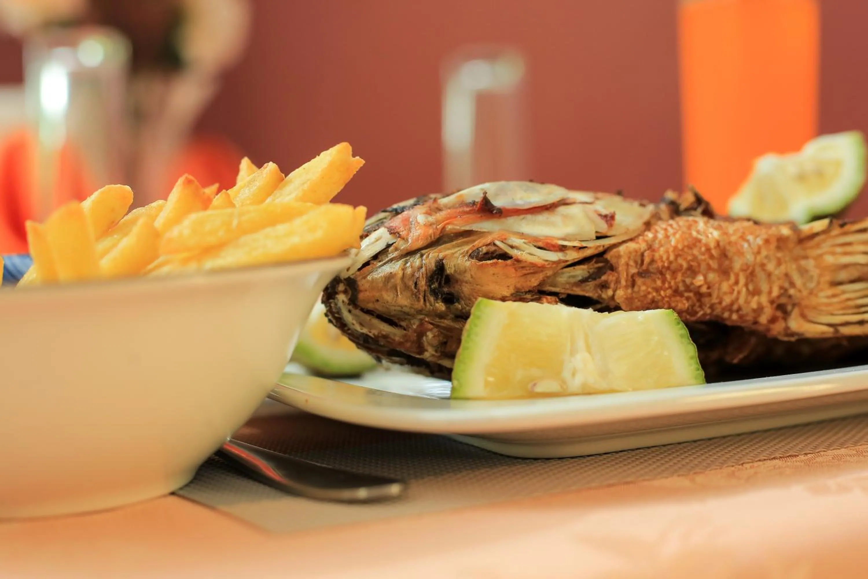 Restaurant/places to eat in Triple Tee Gardens & Accomodation