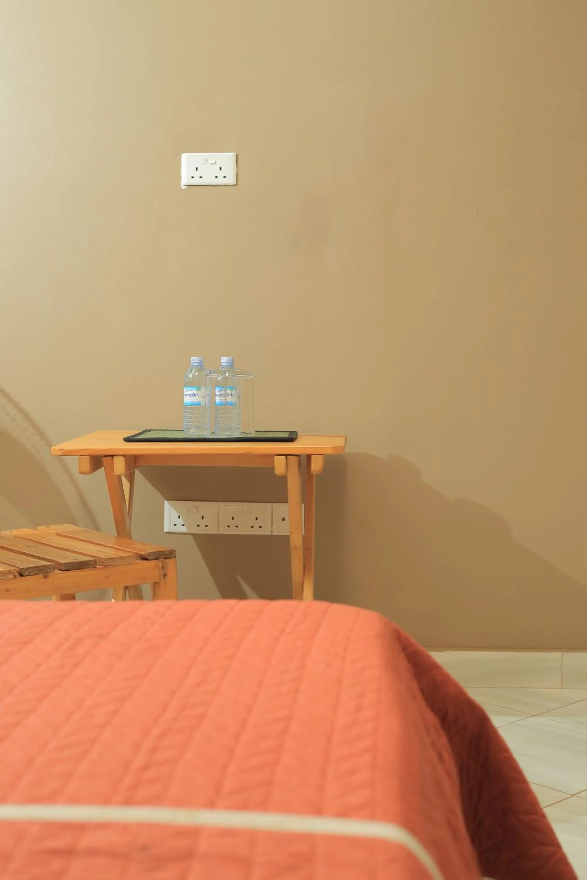 hair dresser, Bed in Triple Tee Gardens & Accomodation