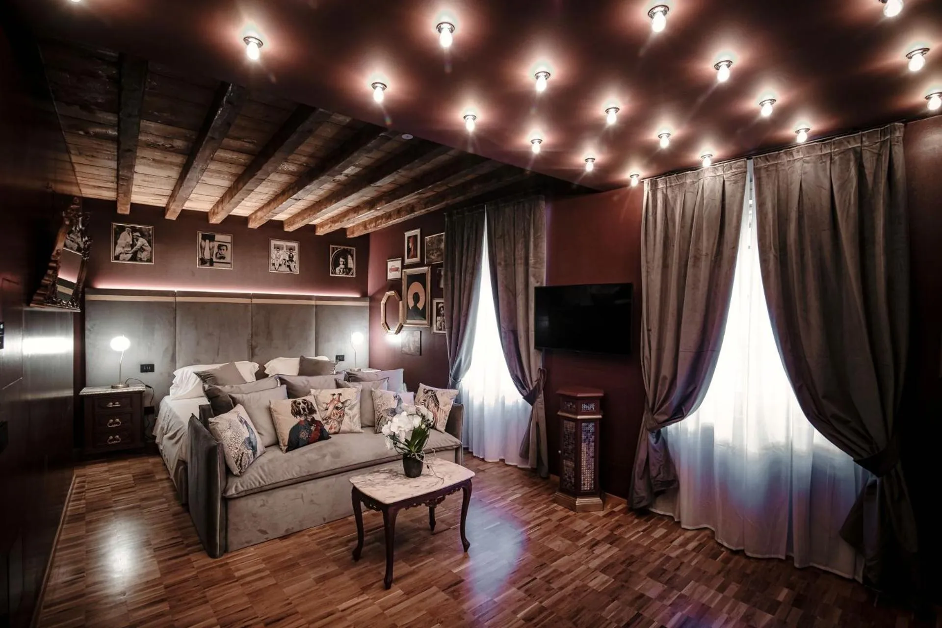 TV and multimedia in Vitrum - Como Luxury Suites