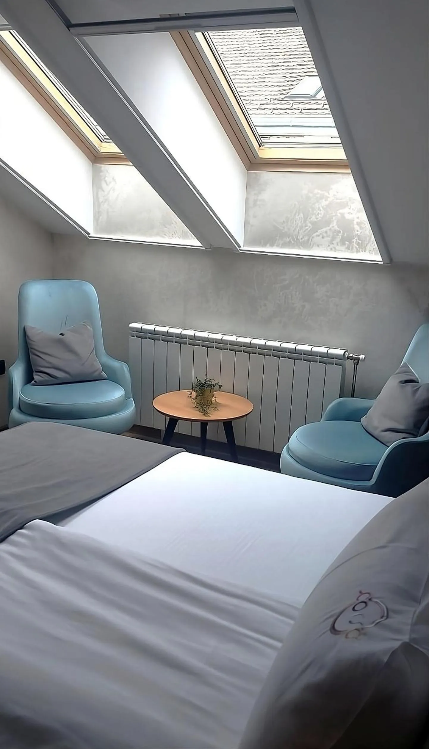 View (from property/room), Bed in Corso Rooms City Centre