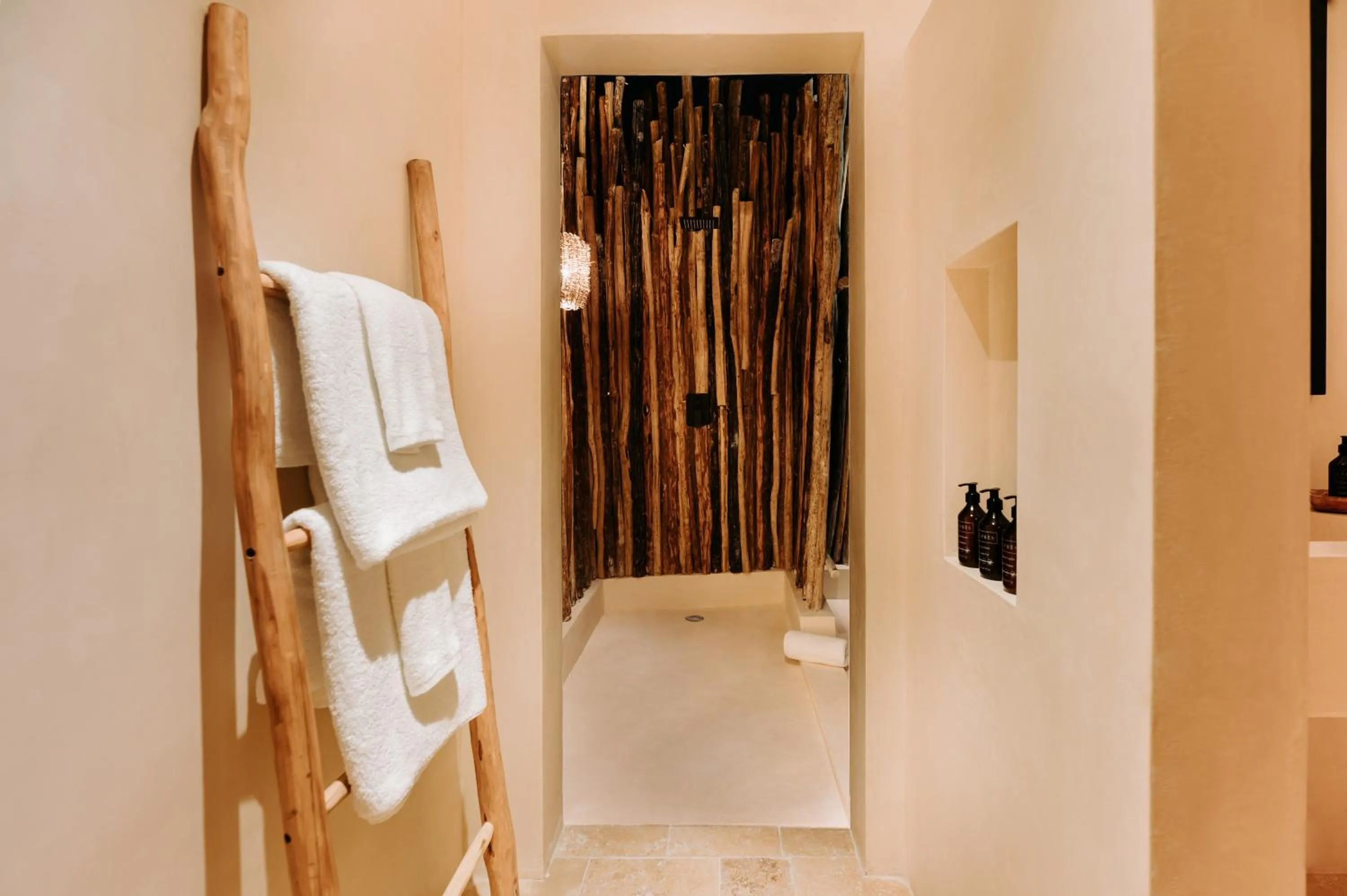 Shower in Majaro Apartments