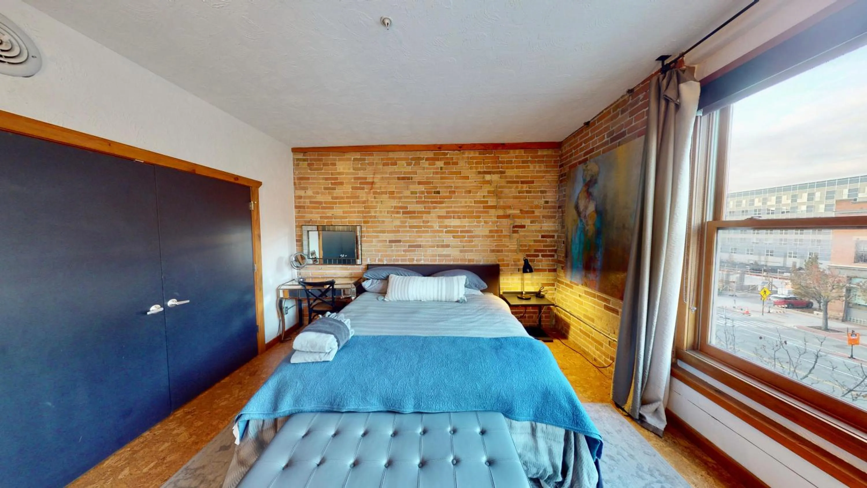 Bed in The Salt Flat - Salt Lake City