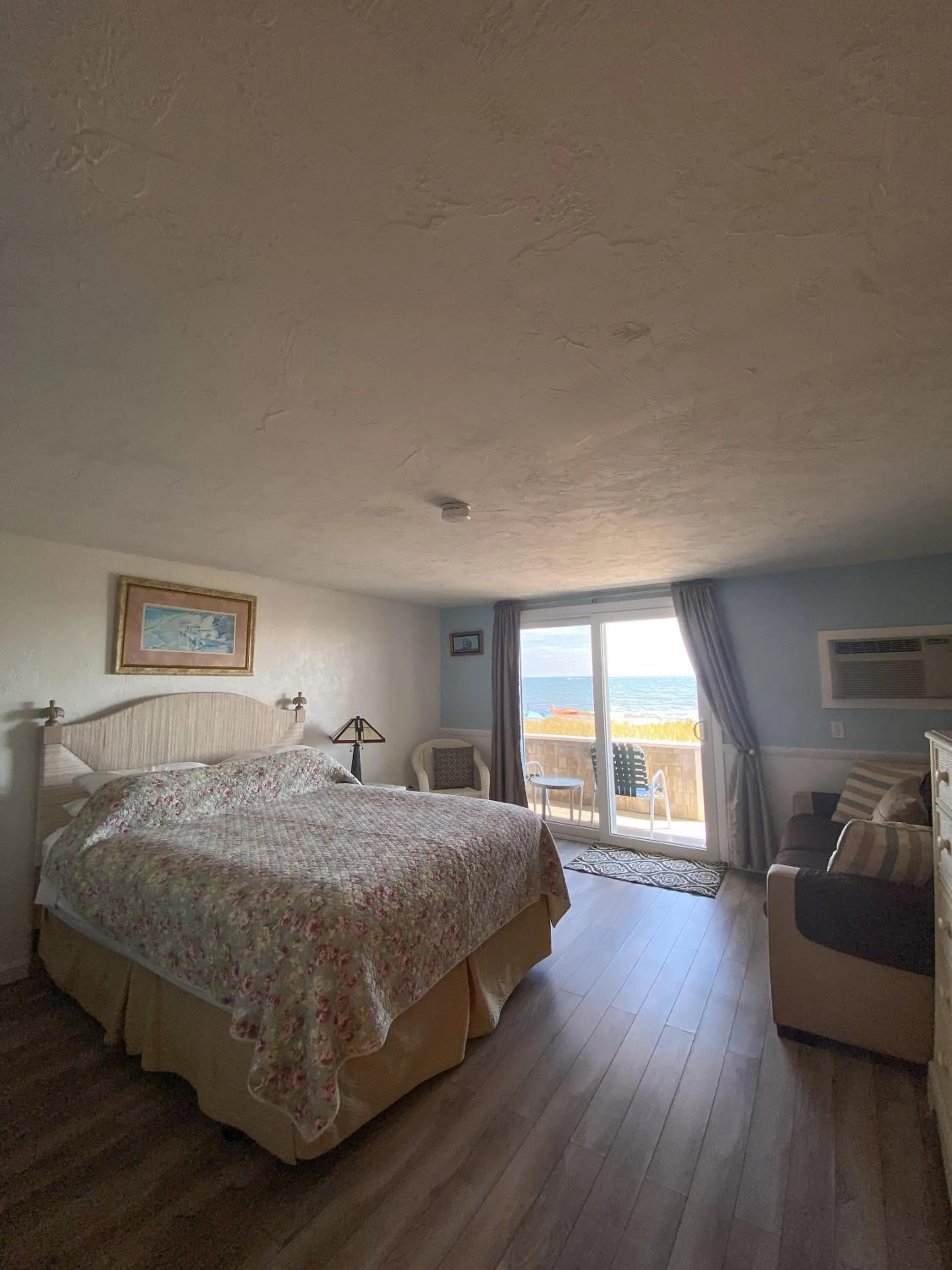 Bed in Seashell Motel