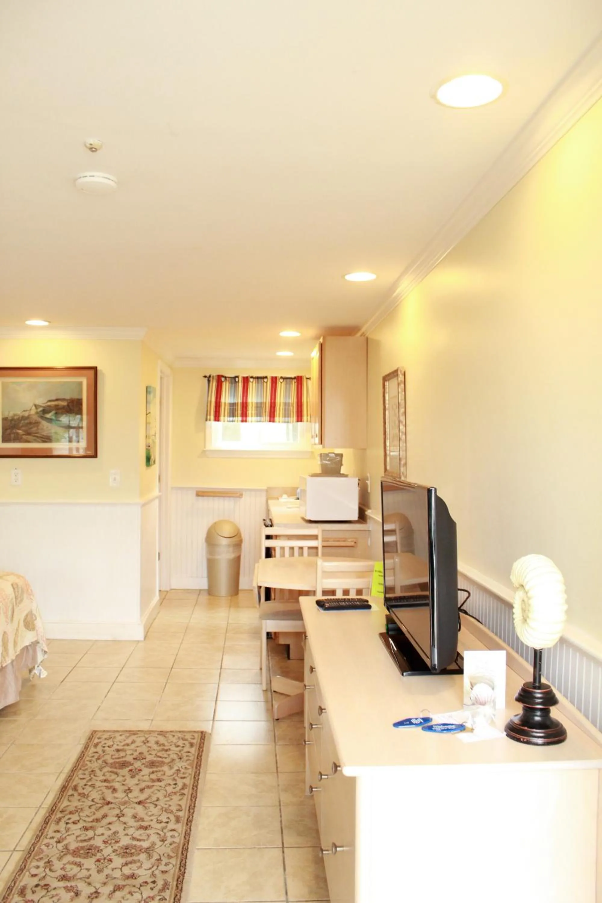 TV and multimedia in Seashell Motel