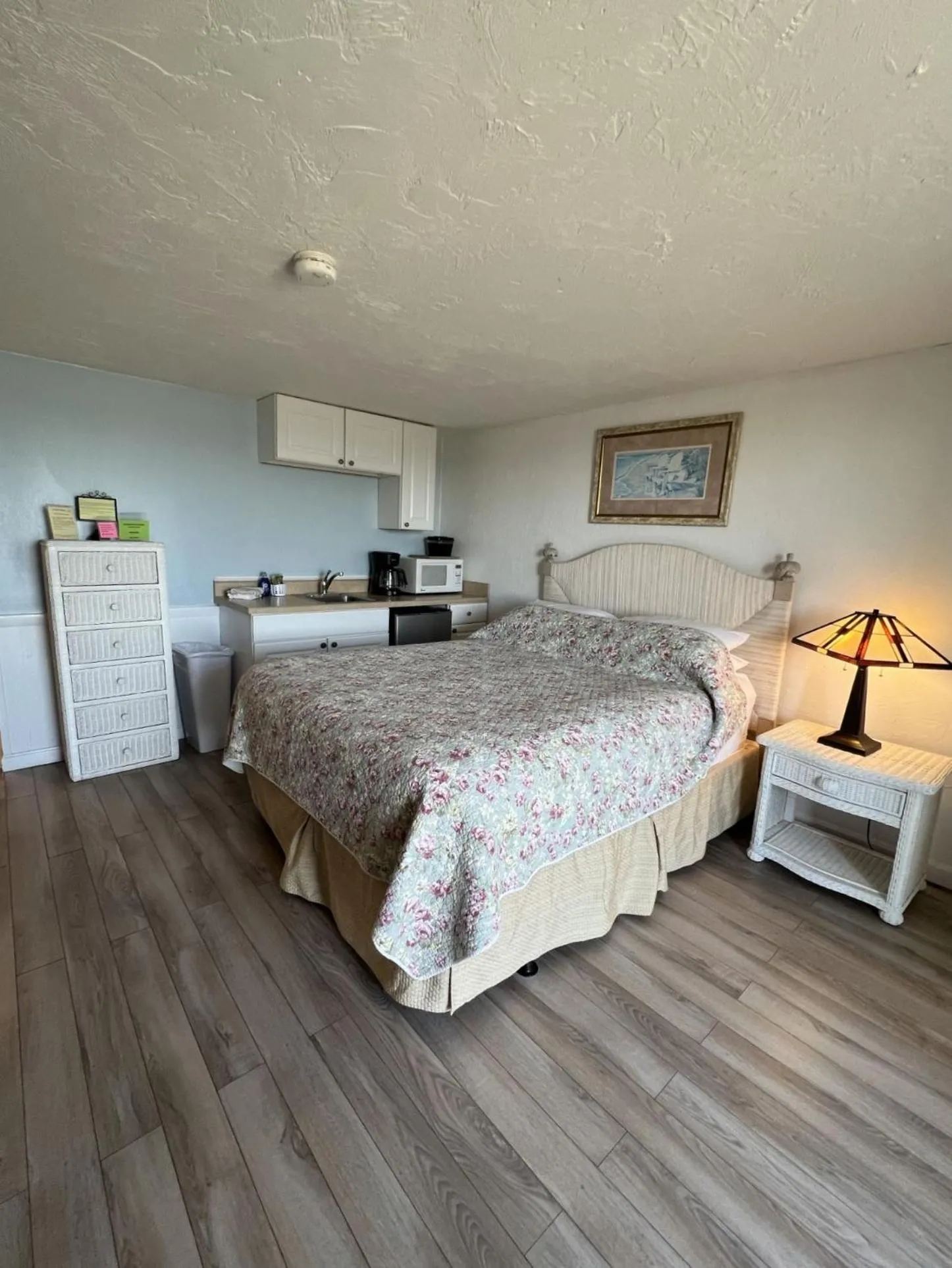 Bed in Seashell Motel