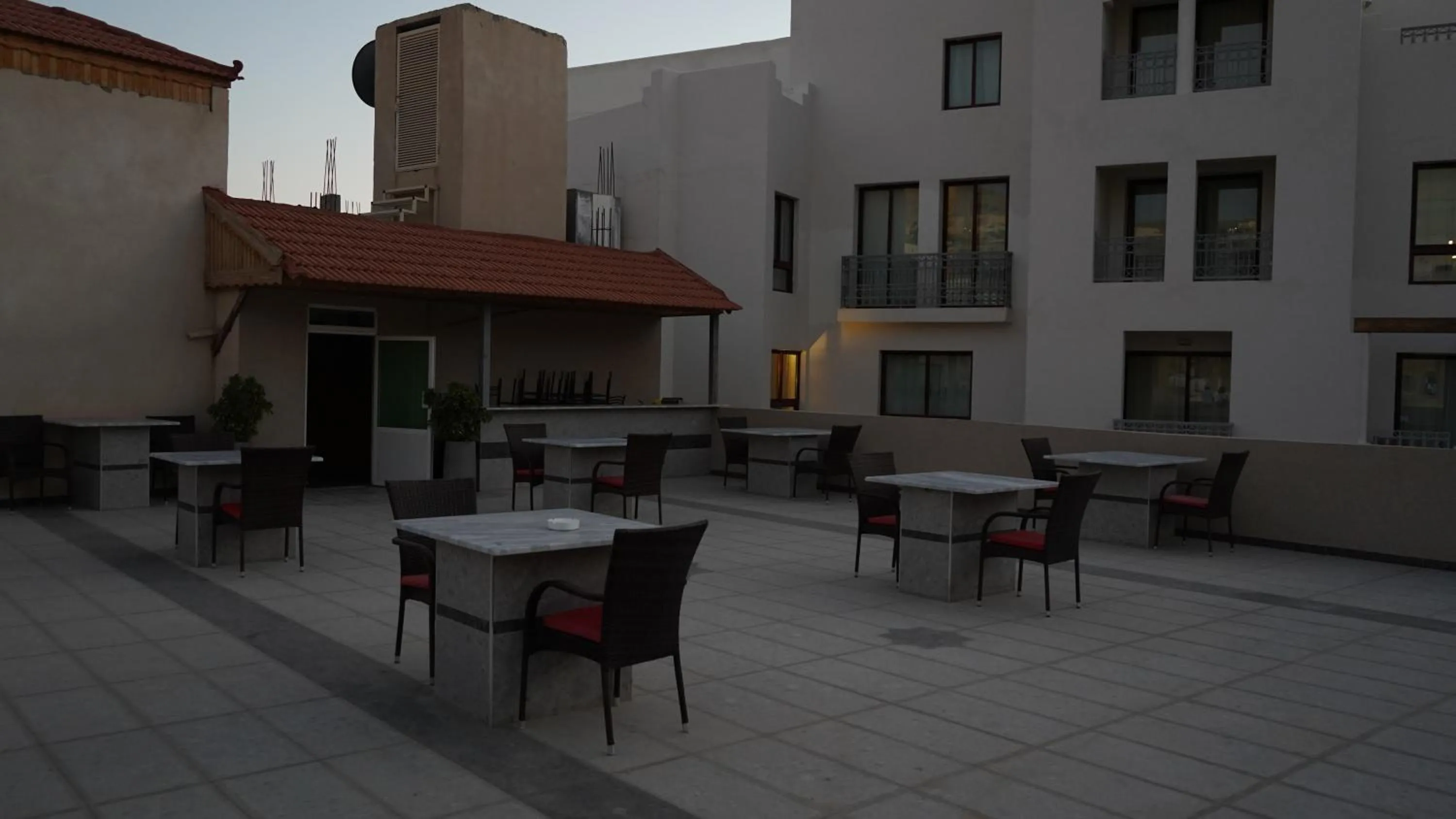 Restaurant/places to eat in petra agora hotel