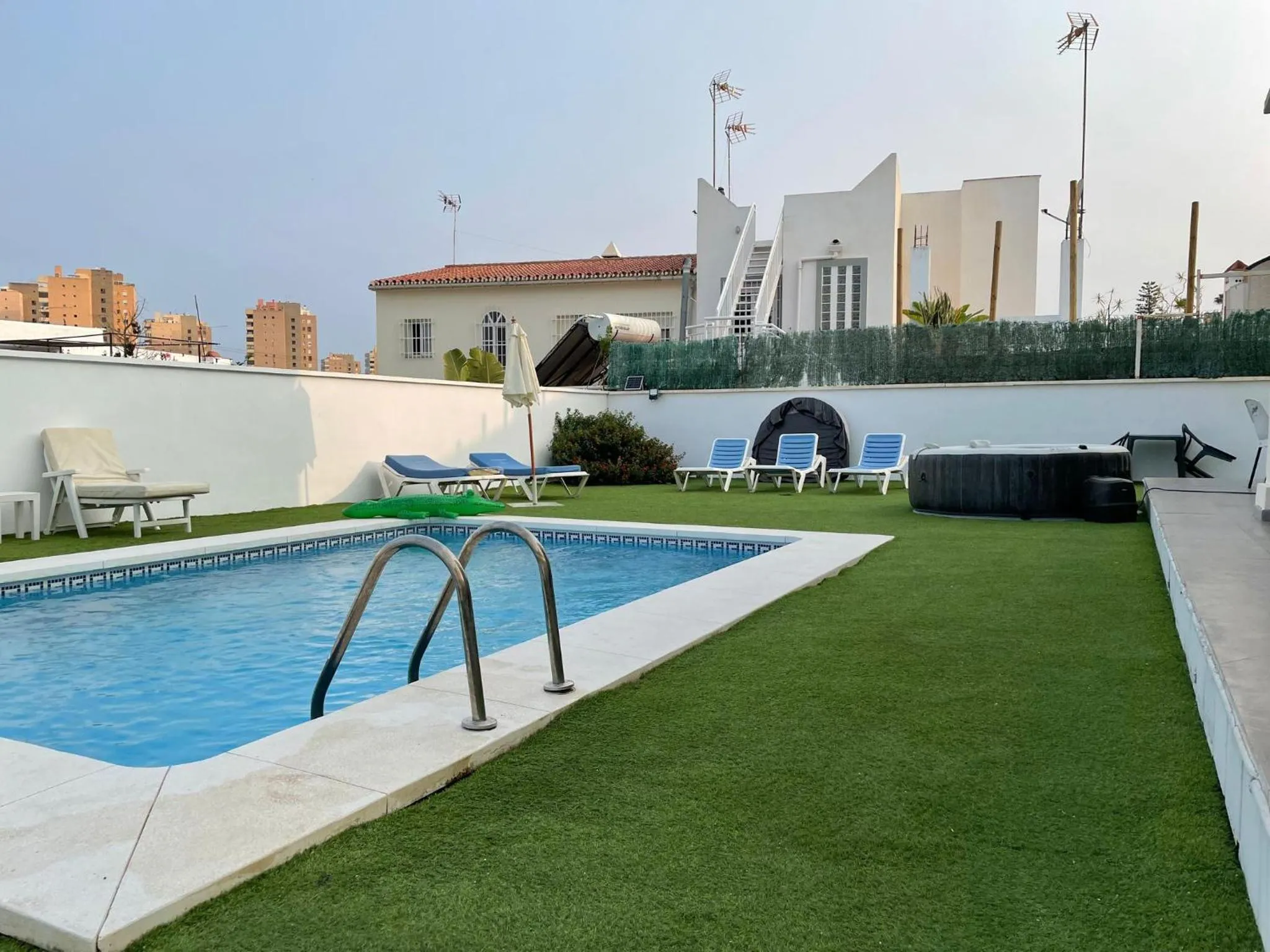 Swimming pool in VILLA BONITA