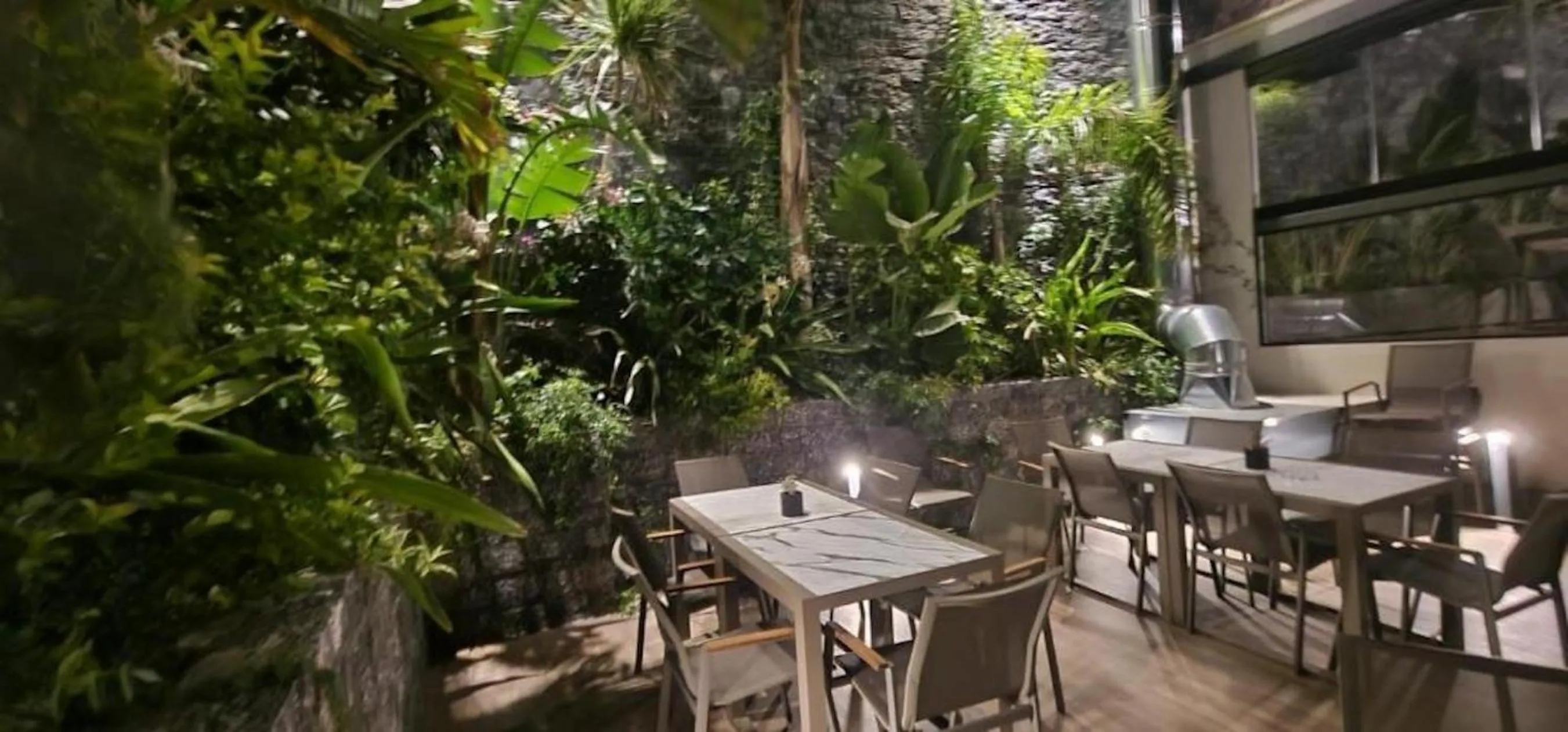 Restaurant/places to eat in Lazar Lux Suites - Ammoudara