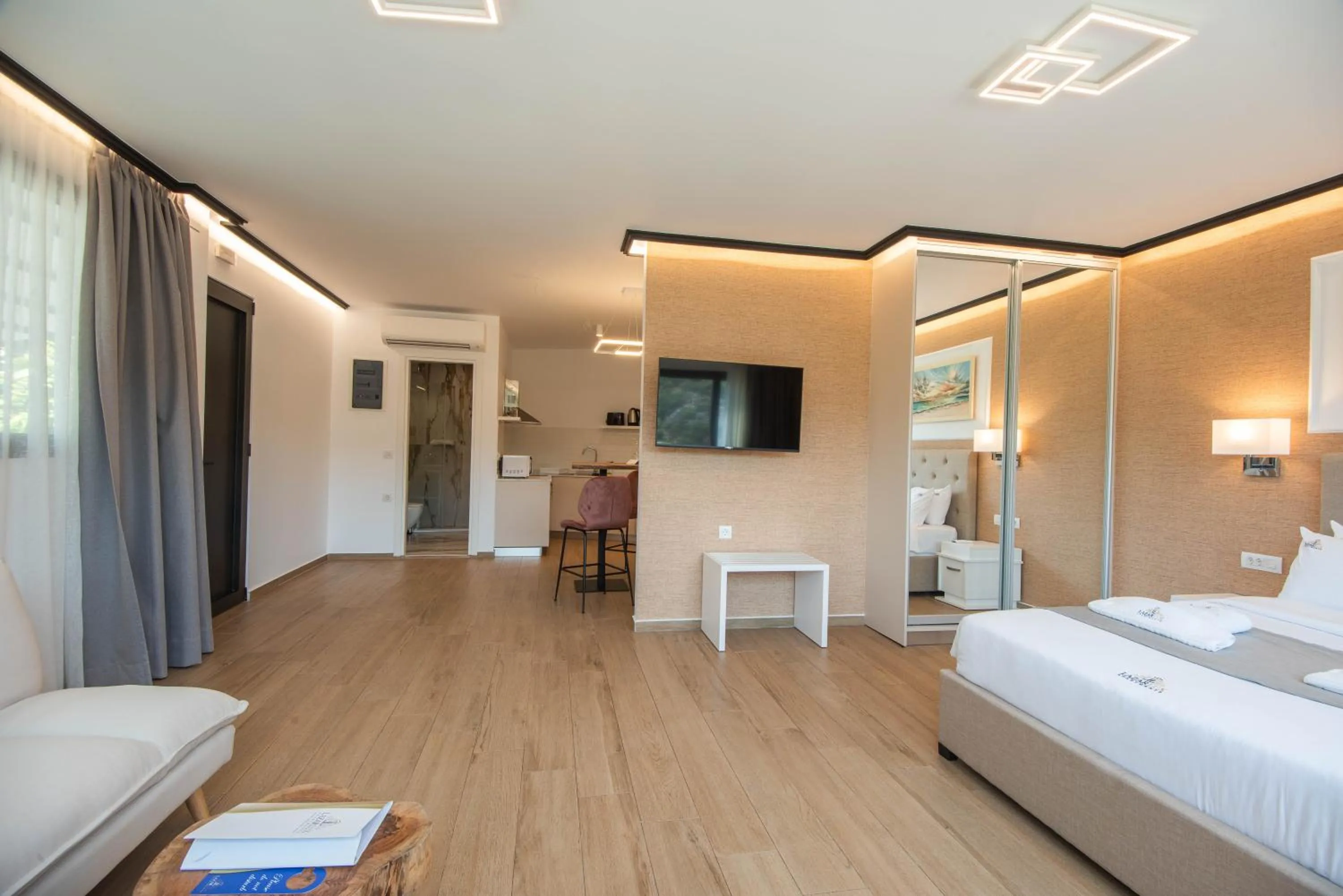 Bedroom, Bed in Lazar Lux Suites - Ammoudara