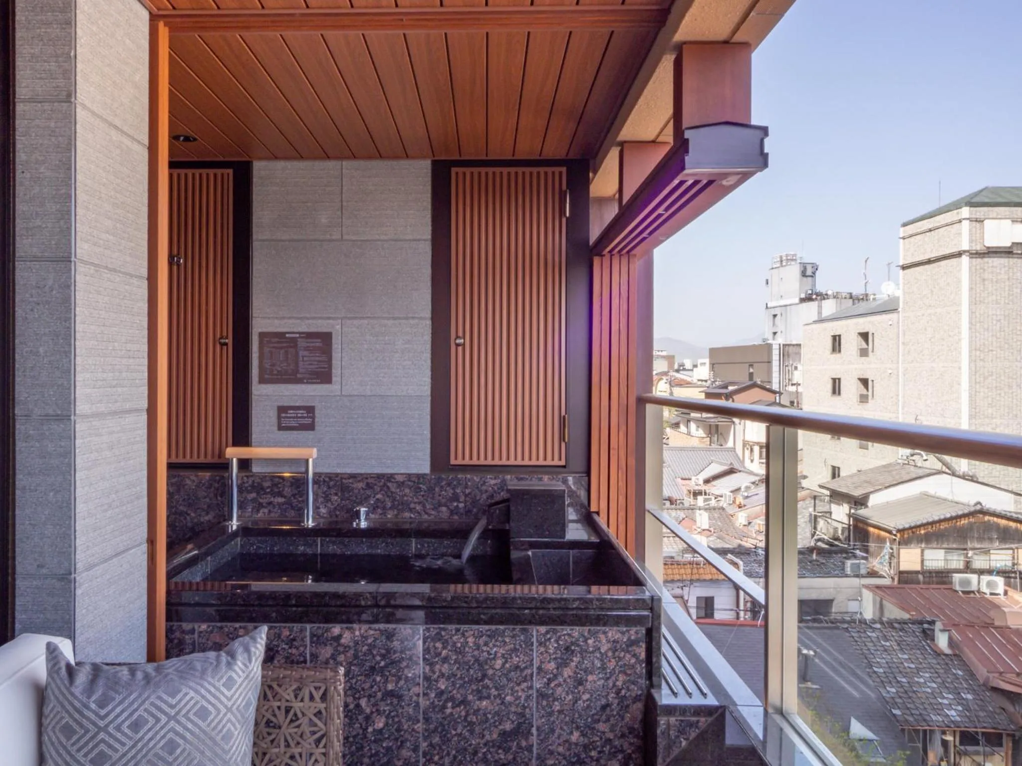 Day in Sora Niwa Terrace Kyoto Bettei