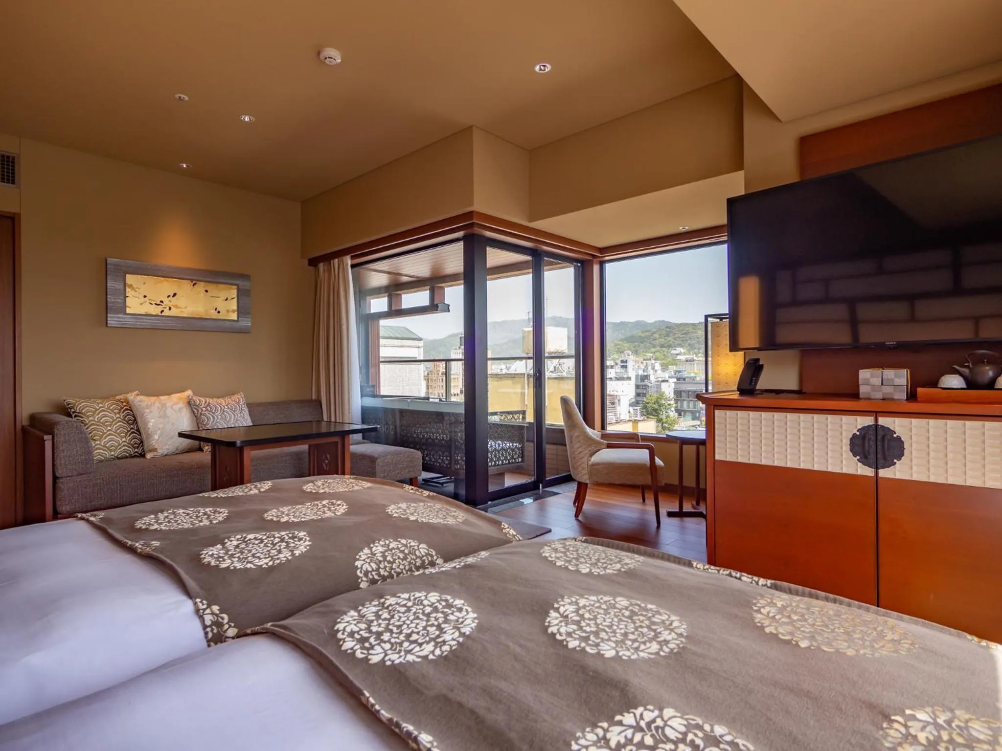 View (from property/room), Bed in Sora Niwa Terrace Kyoto Bettei