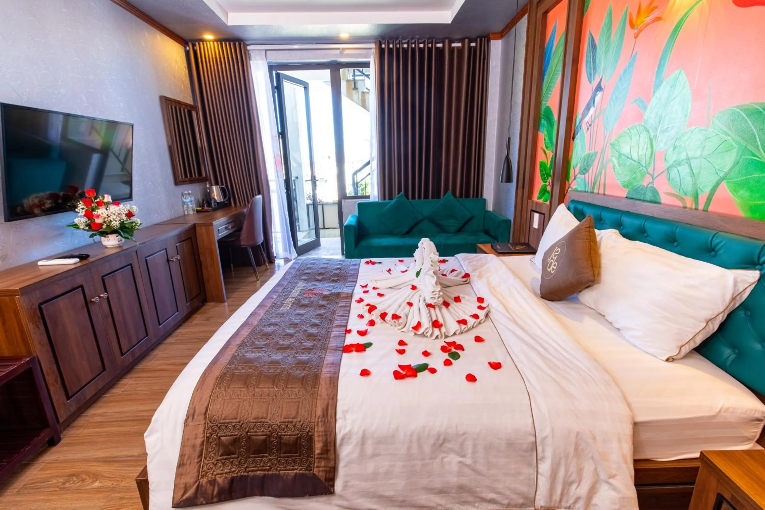 Bed in Jade Scene Hotel