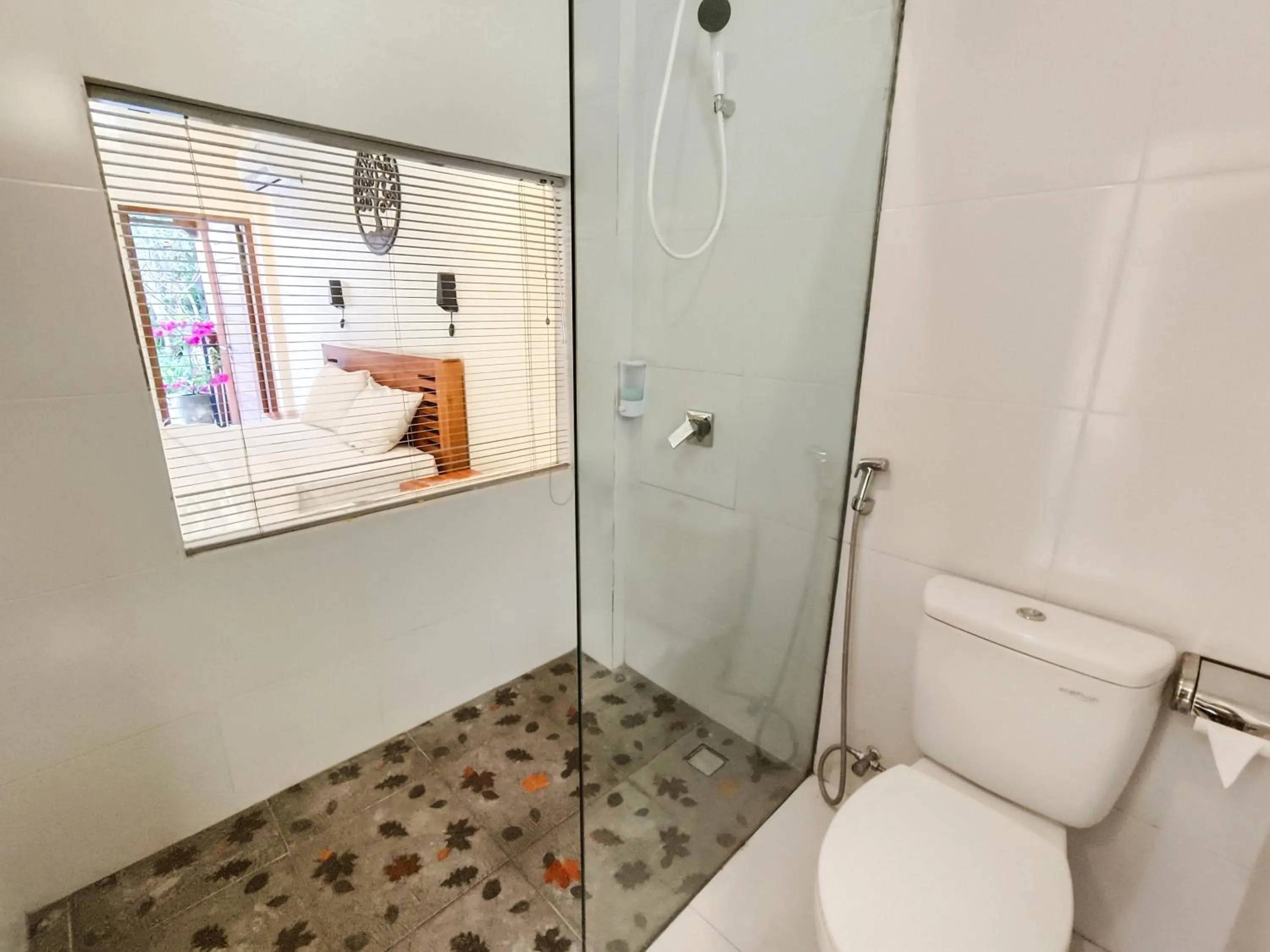 Bathroom in The Tunjung Boutique Resort