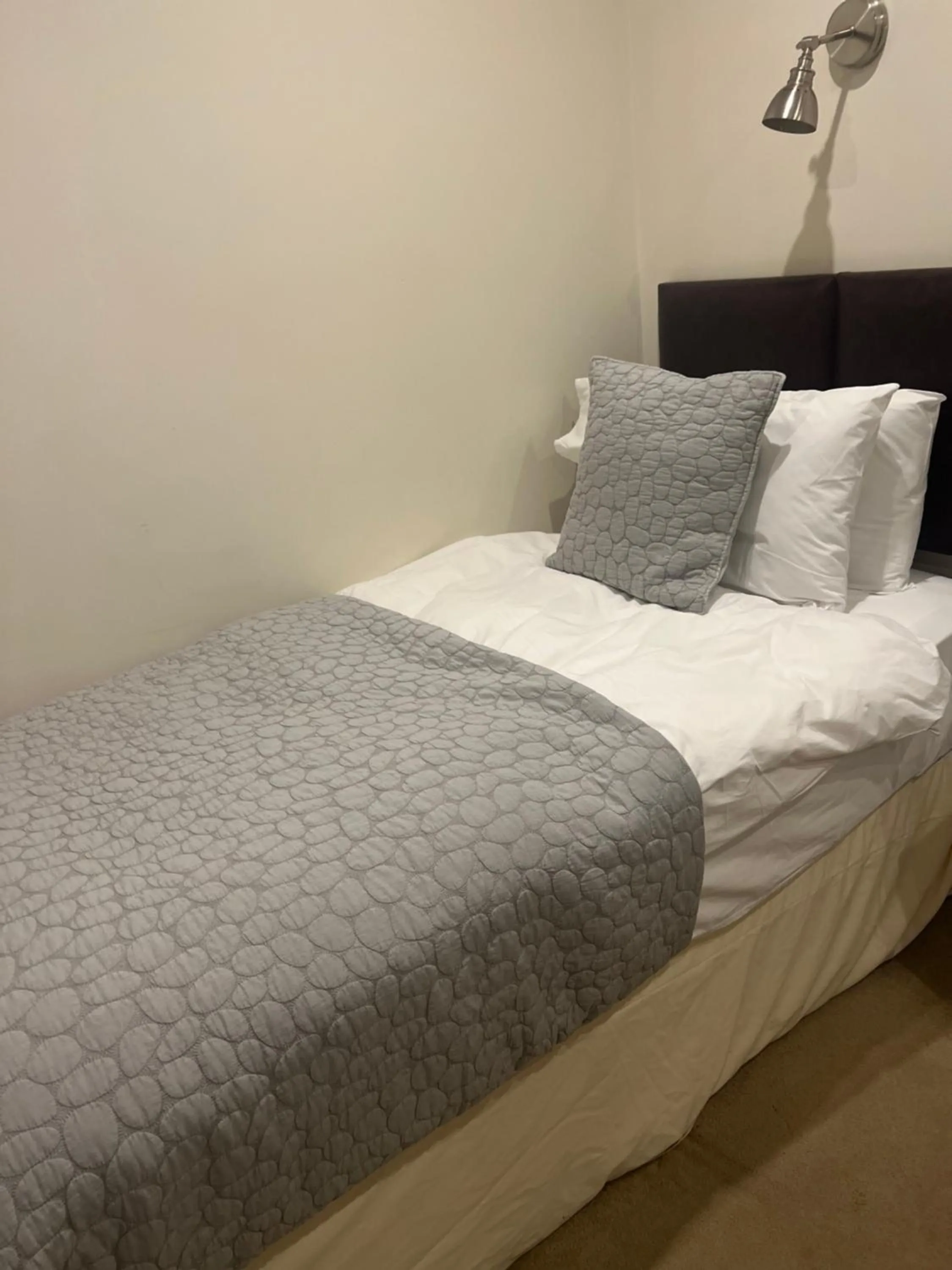 Bed in The Aberlour Hotel